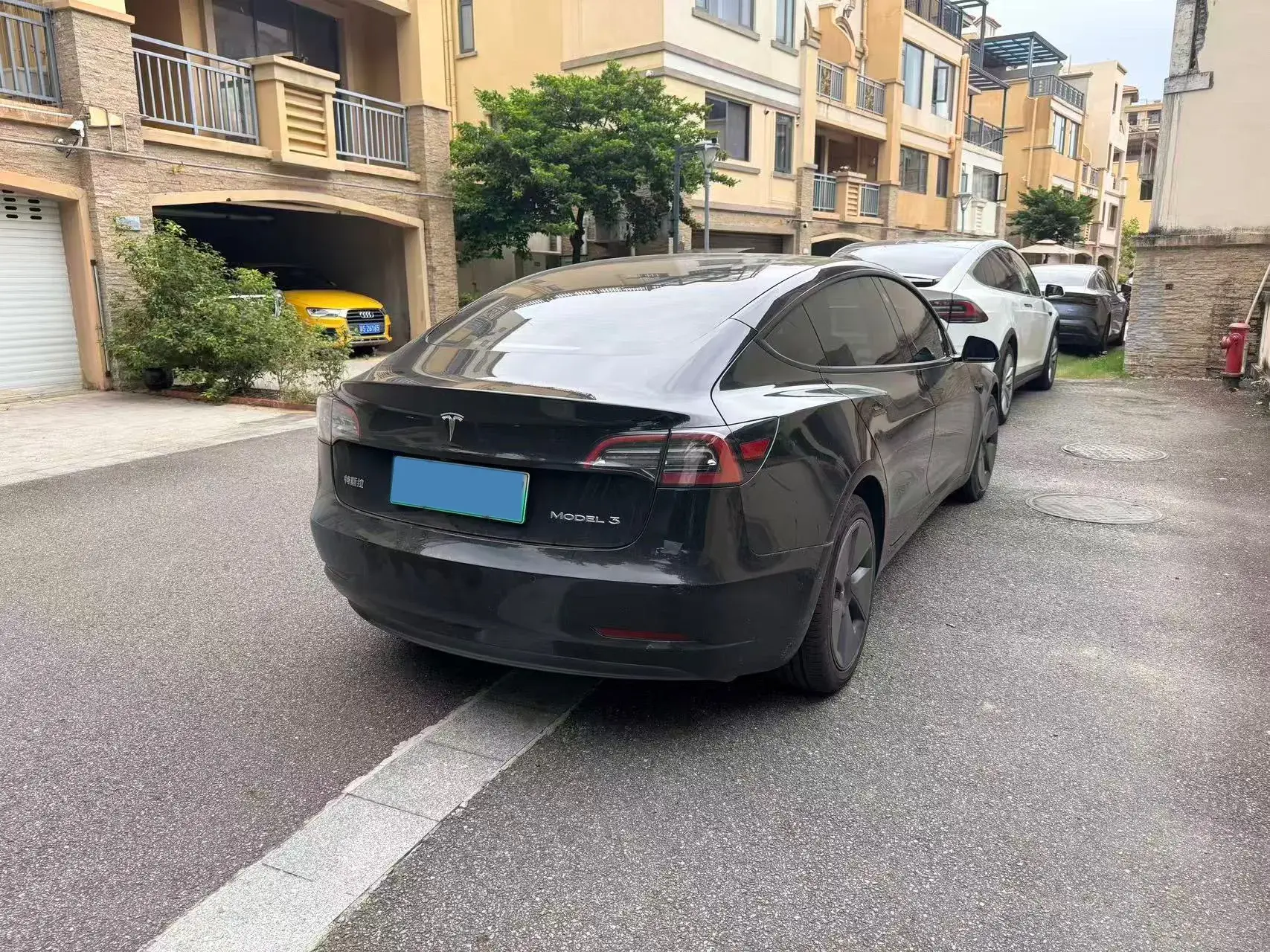 2022 TESLA MODEL thumbnail 3