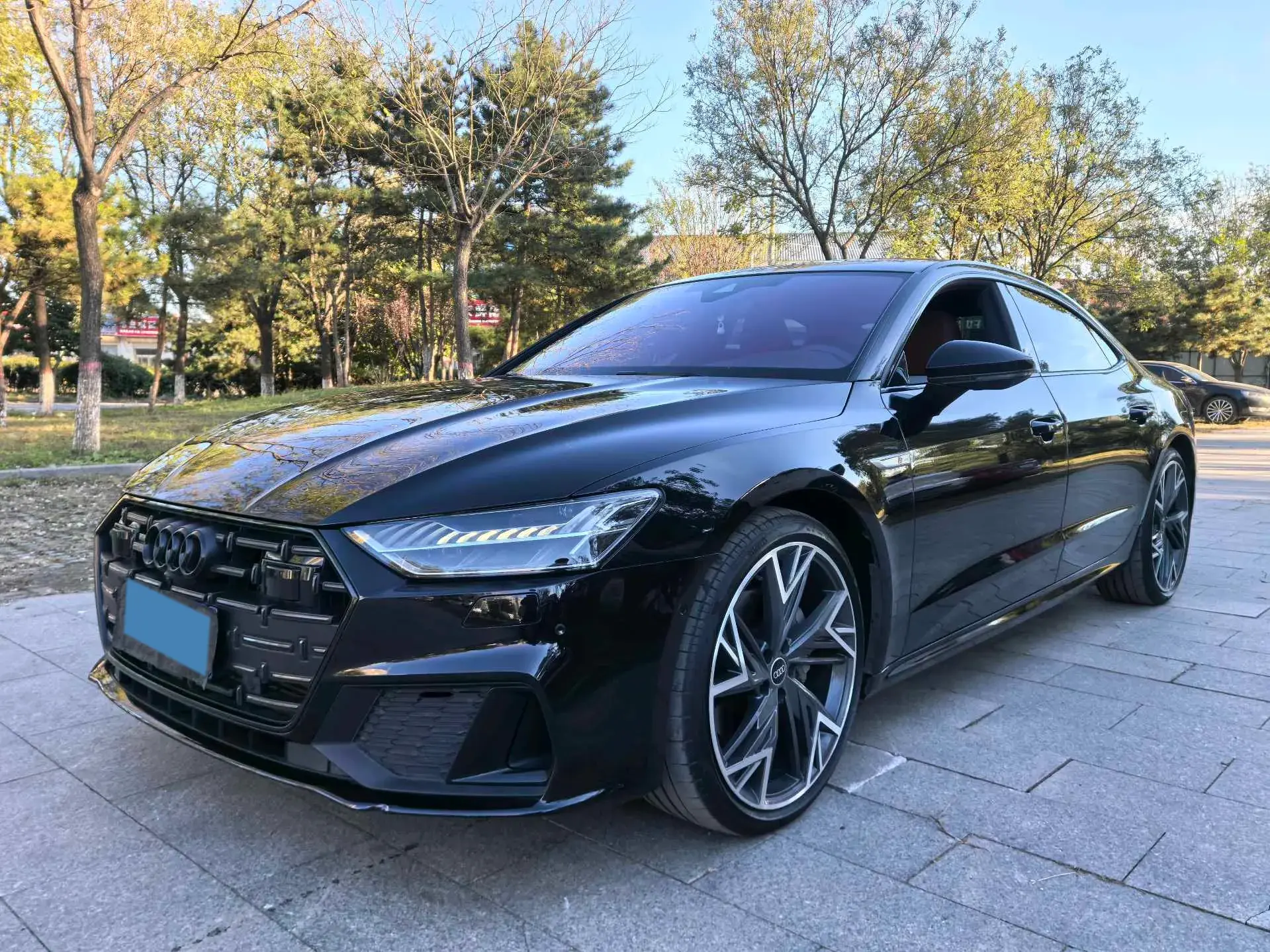 2024 AUDI A7L view 1