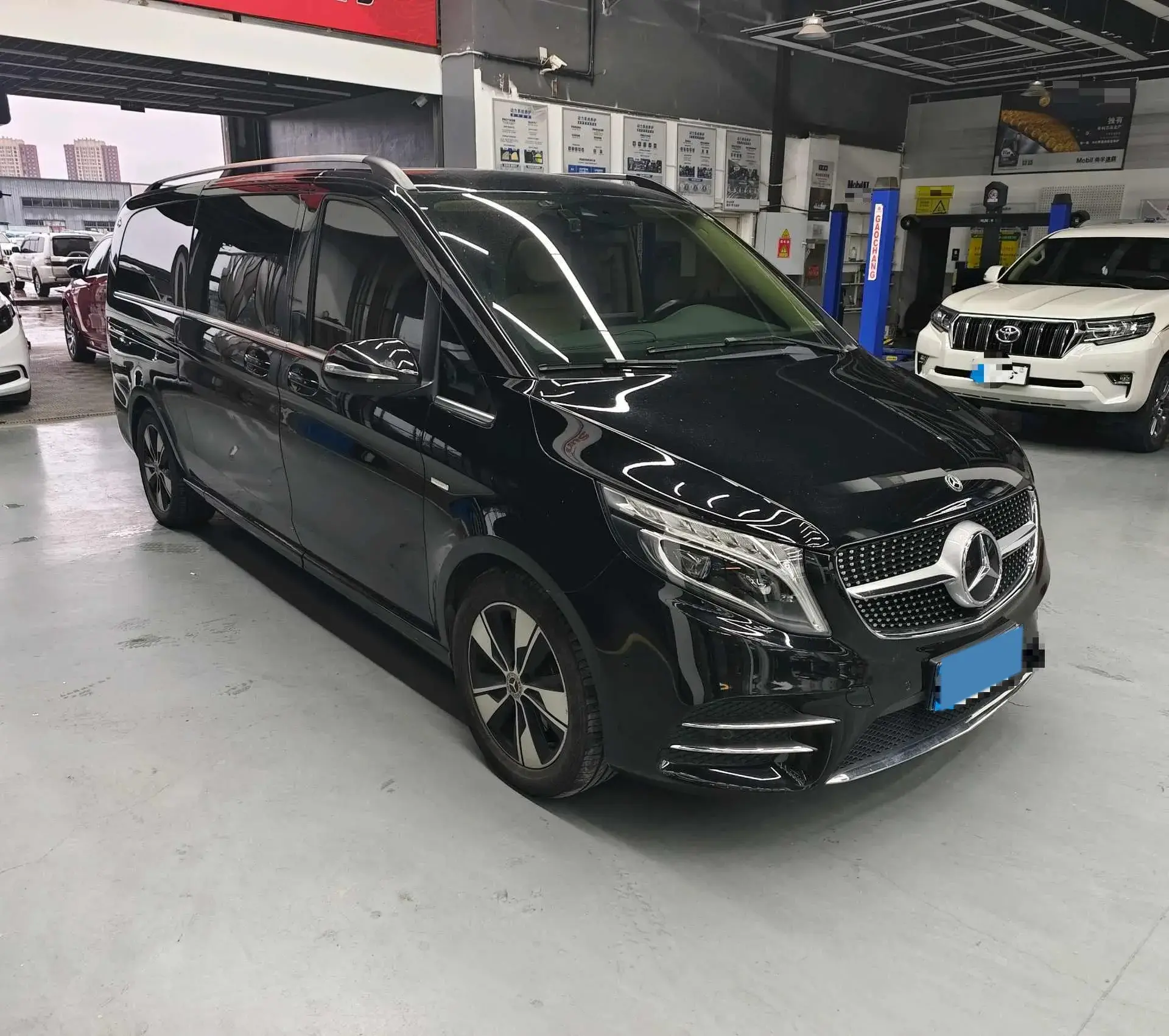 2020 MERCEDES-BENZ V thumbnail 3