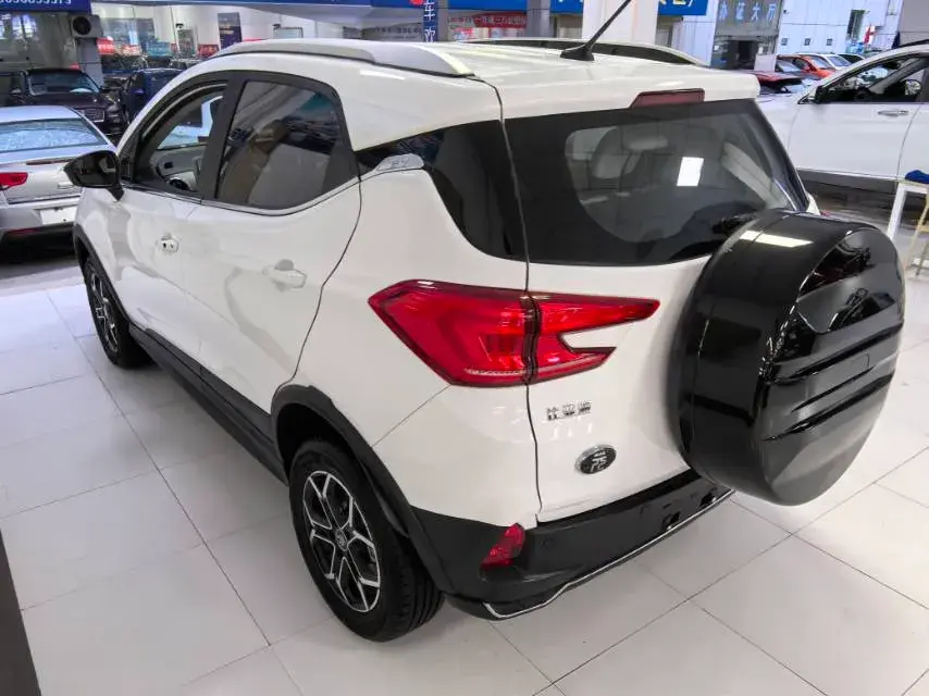 2023 BYD YUAN thumbnail 4