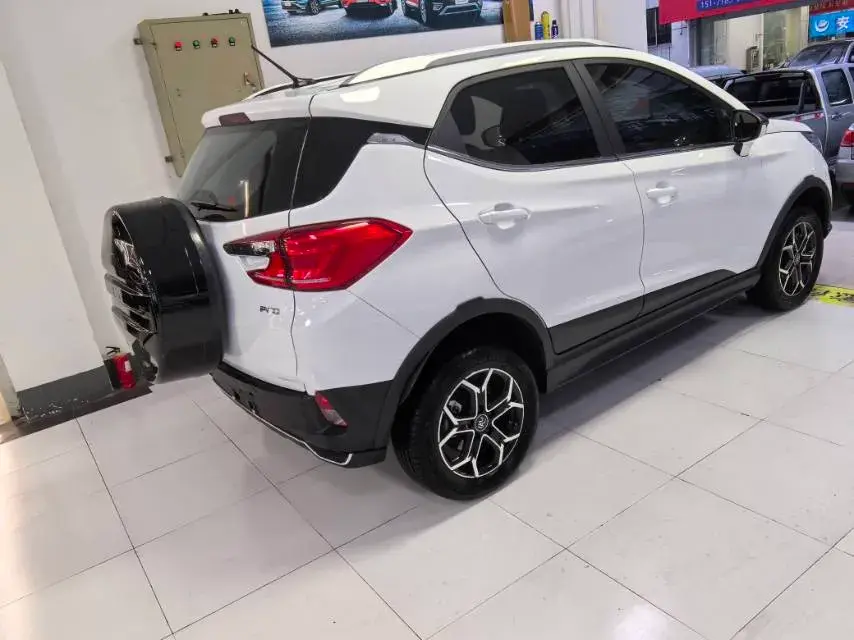 2023 BYD YUAN thumbnail 3