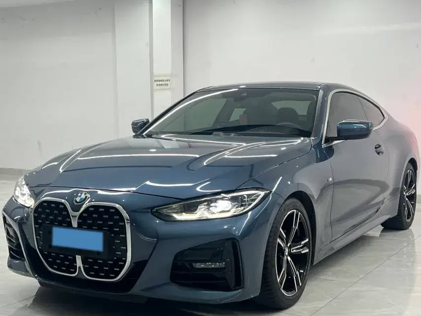 2021 BMW 2 view 1
