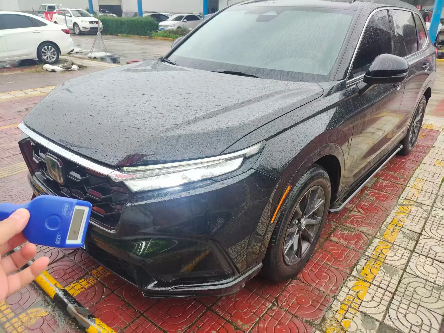 2023 HONDA CR-V view 1