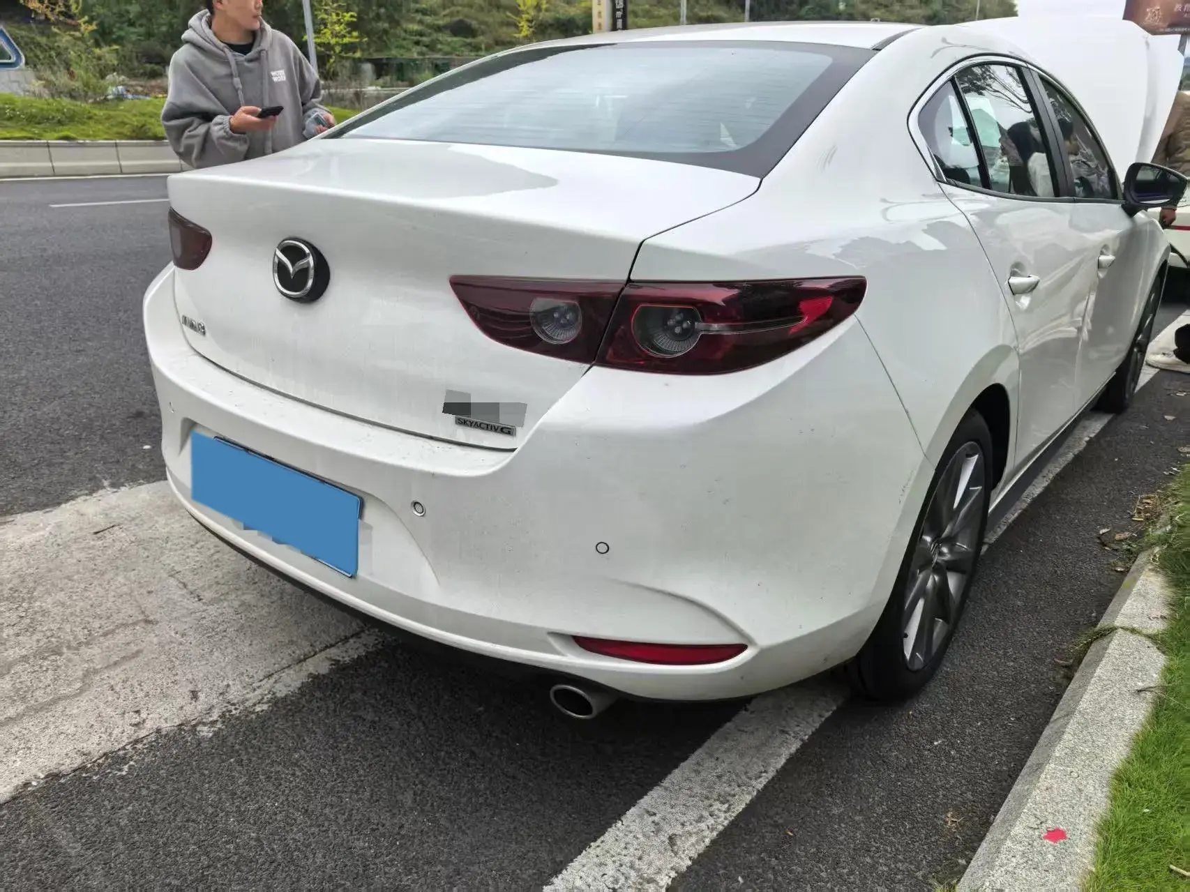 2023 MAZDA 3 thumbnail 2