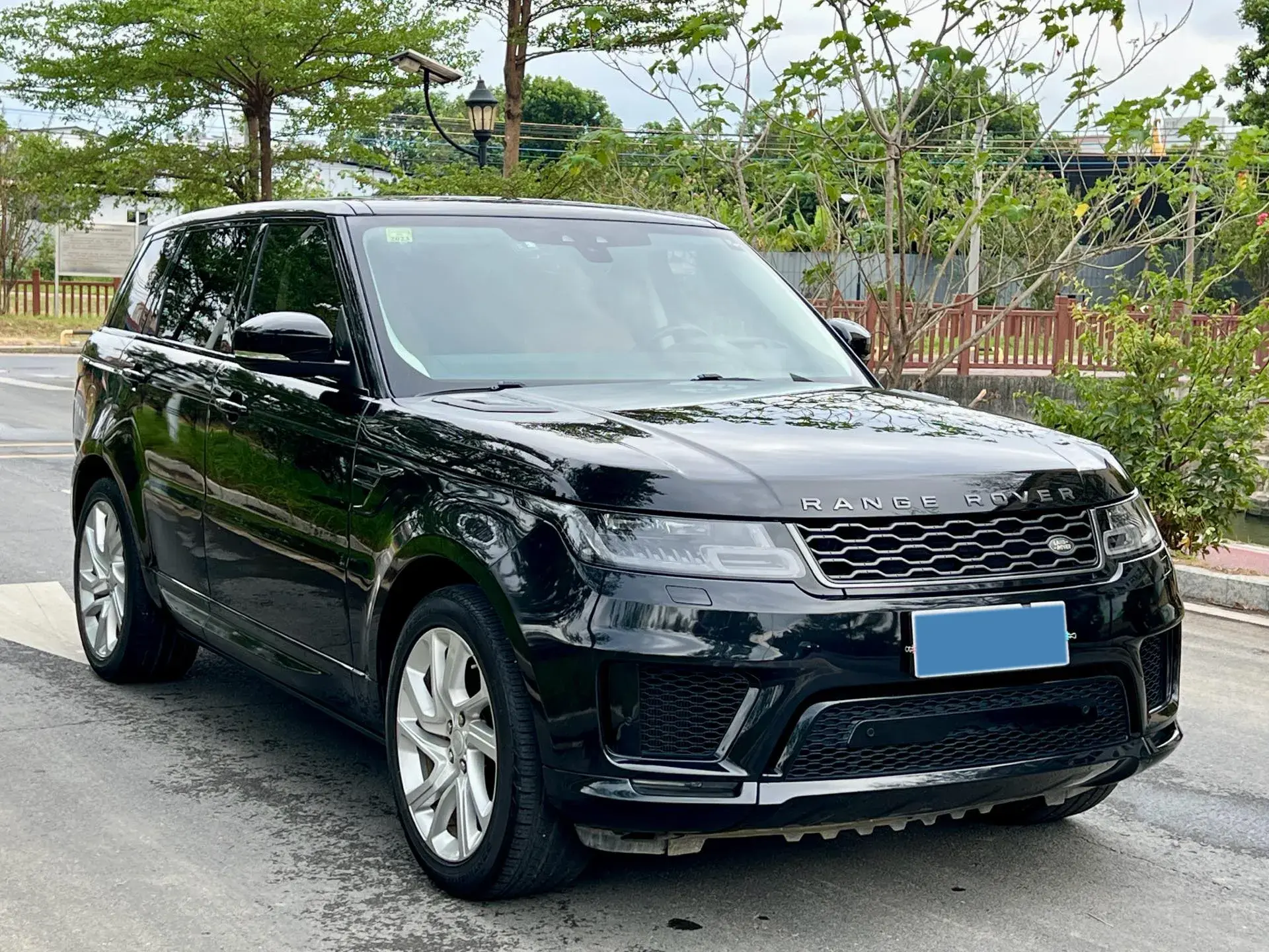 2020 LAND ROVER thumbnail 3