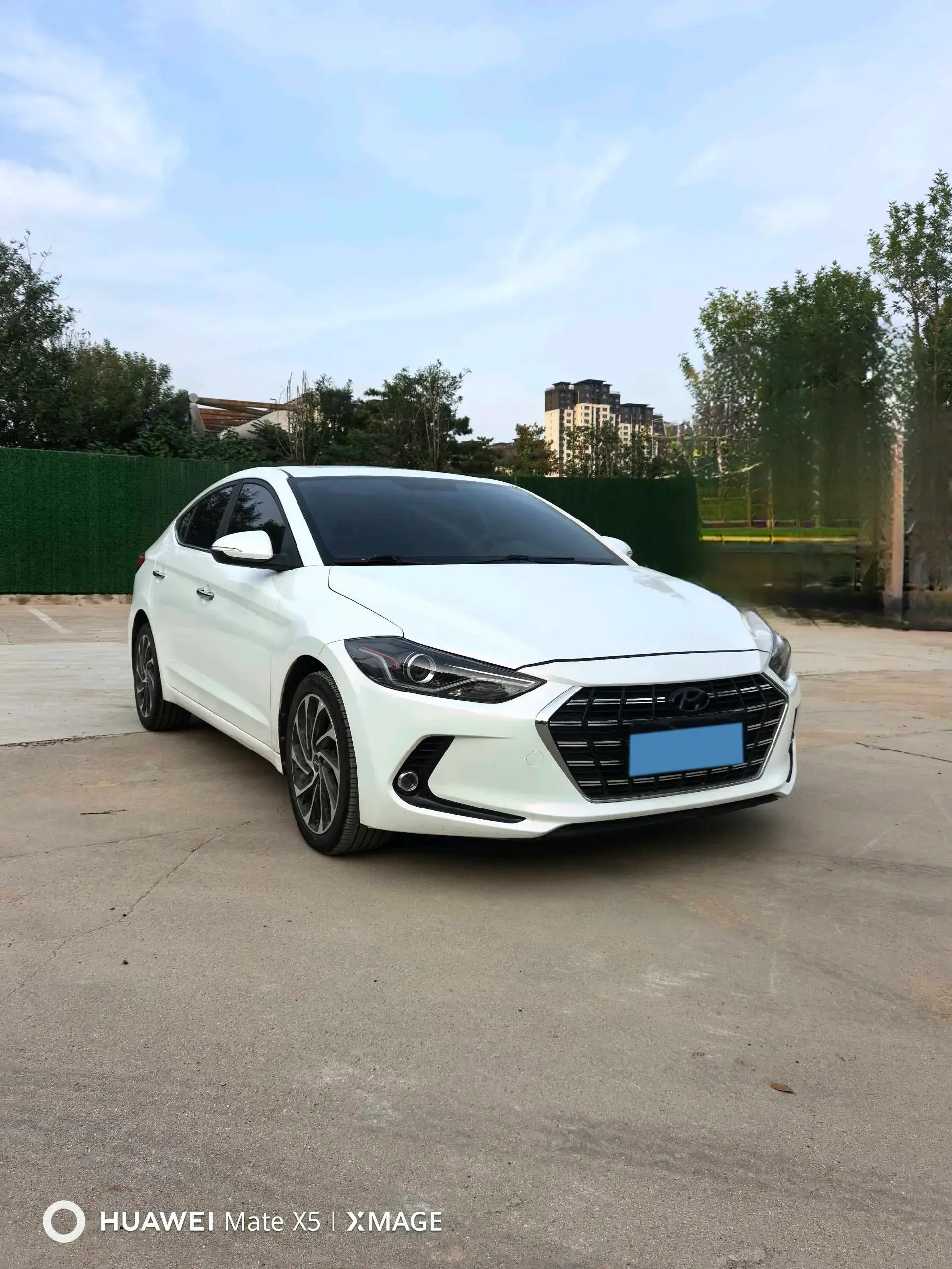 2019 HYUNDAI ELANTRA thumbnail 2