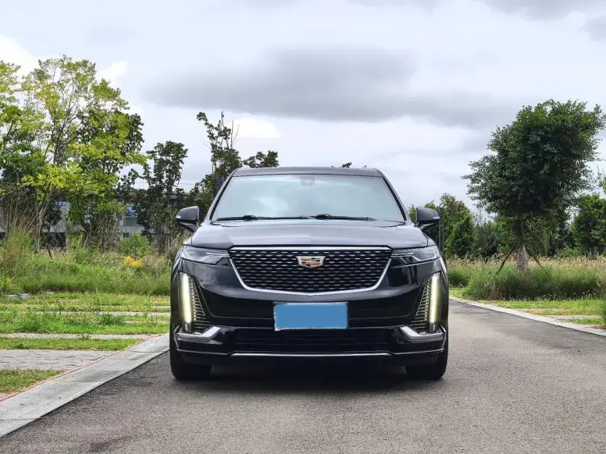 2021 CADILLAC XT6 thumbnail 2