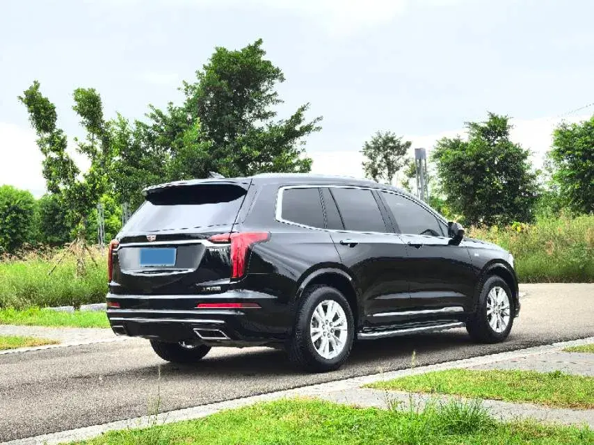 2021 CADILLAC XT6 thumbnail 4