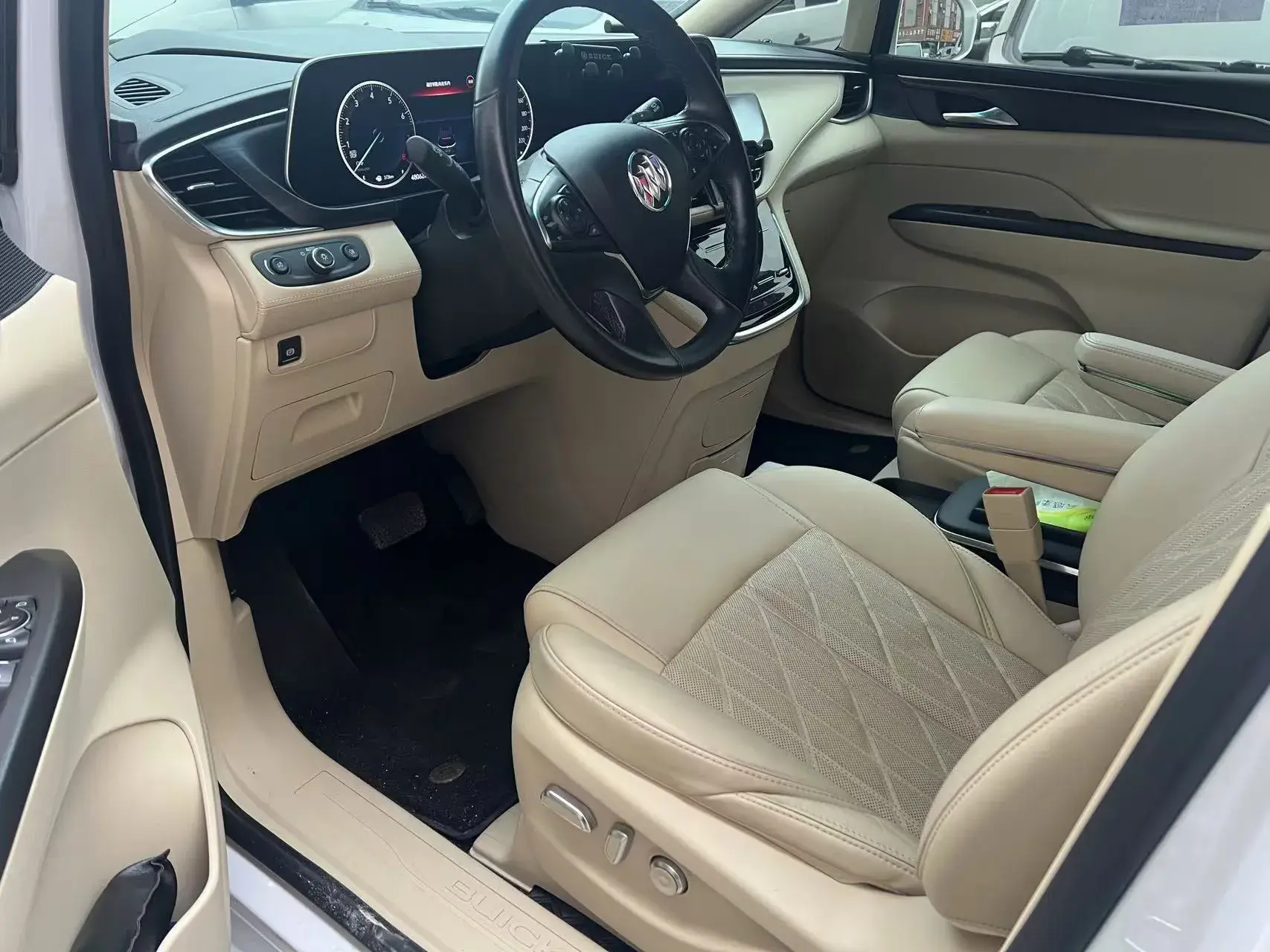 2022 BUICK GL8 thumbnail 2