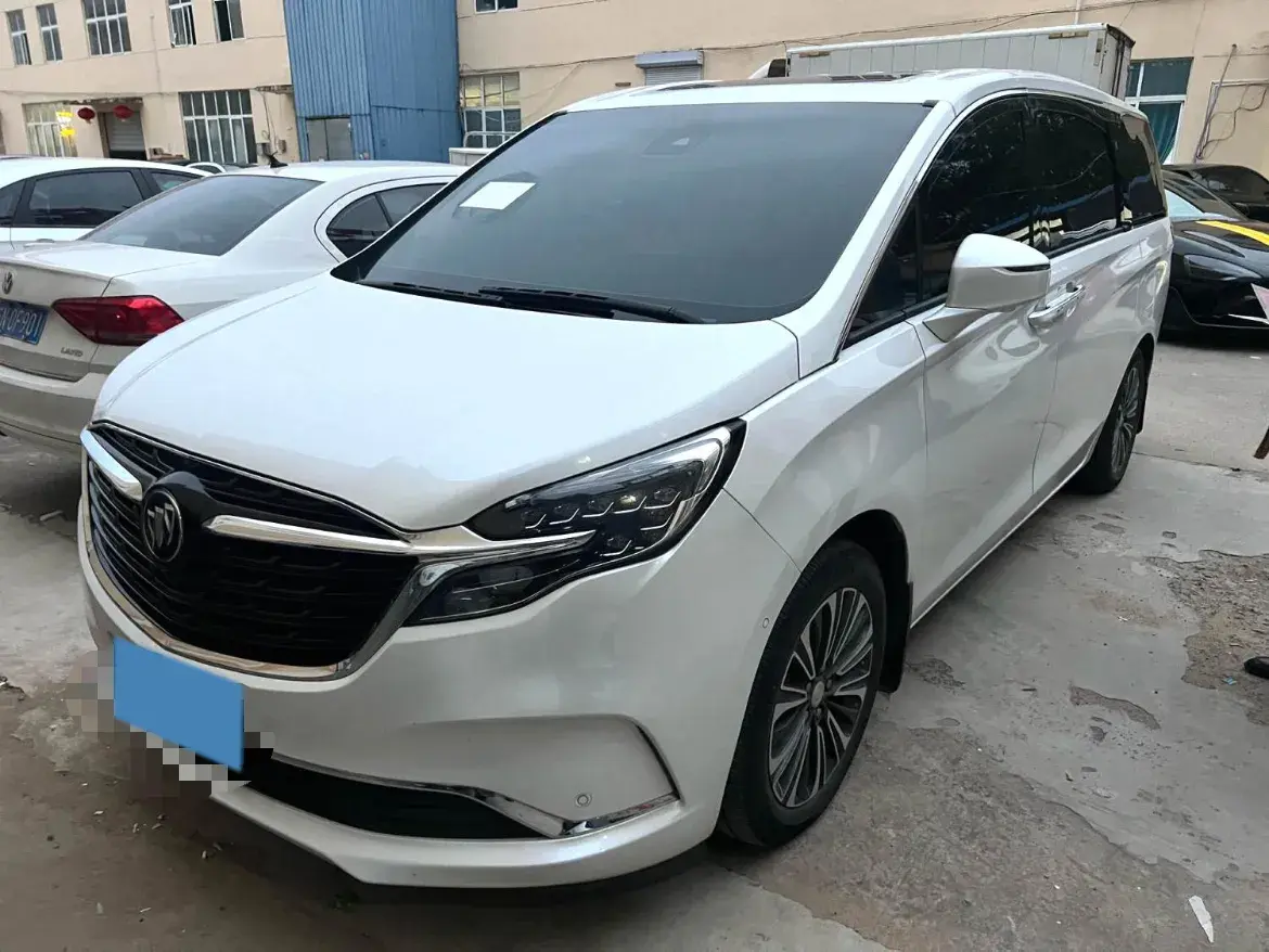 2022 BUICK GL8 view 1