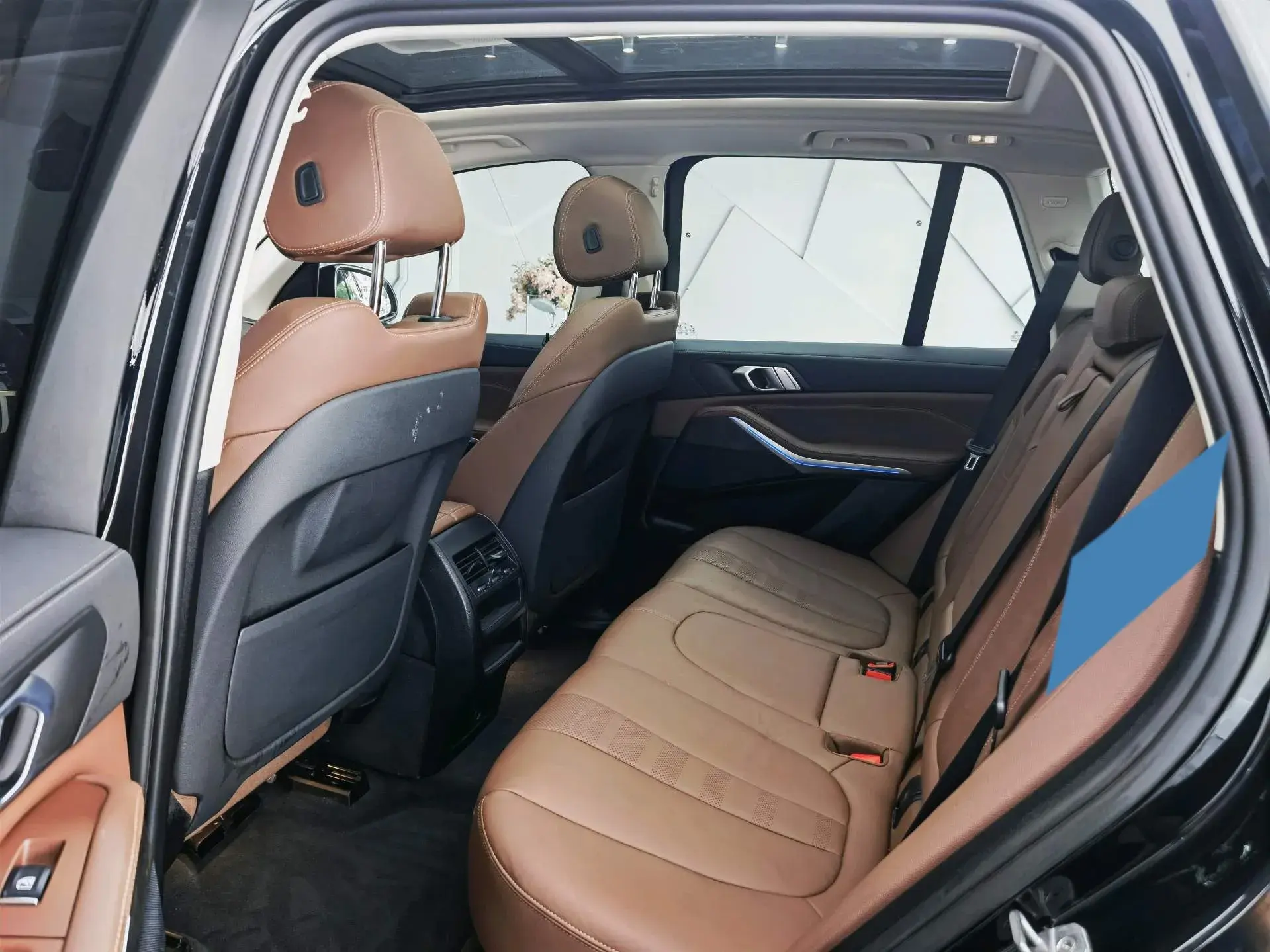 2020 BMW X5 thumbnail 3