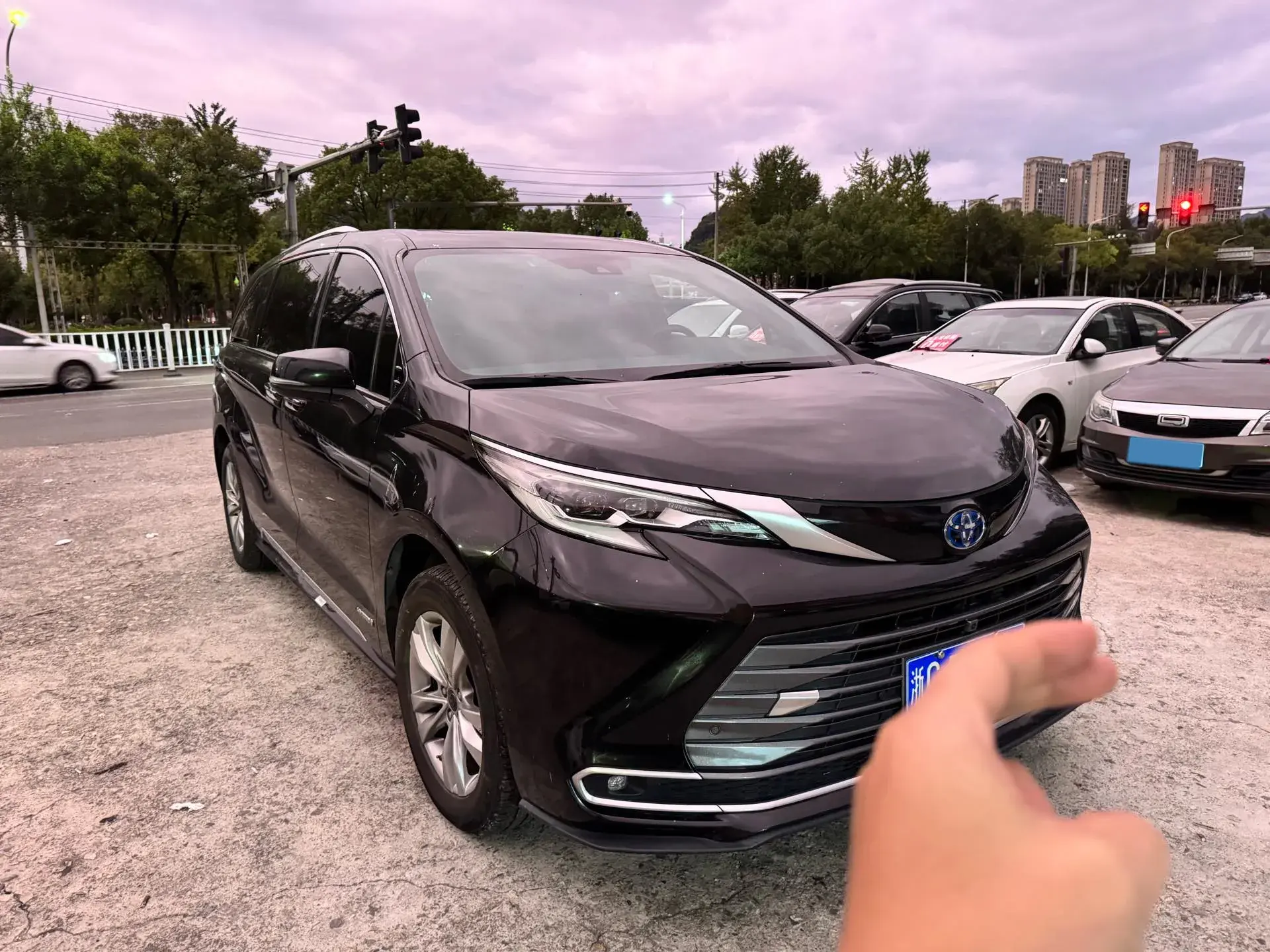2021 TOYOTA SIENNA thumbnail 3