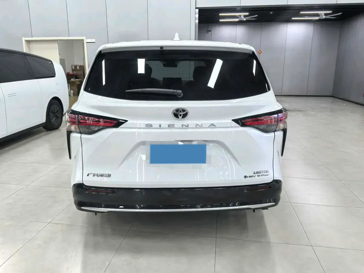 2024 TOYOTA SIENNA thumbnail 4