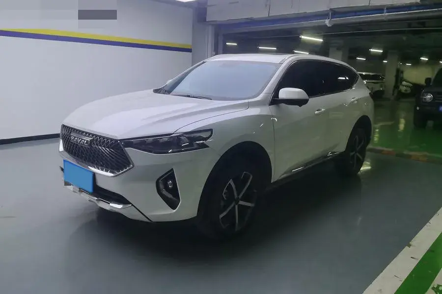 2021 HAVAL F7 view 1