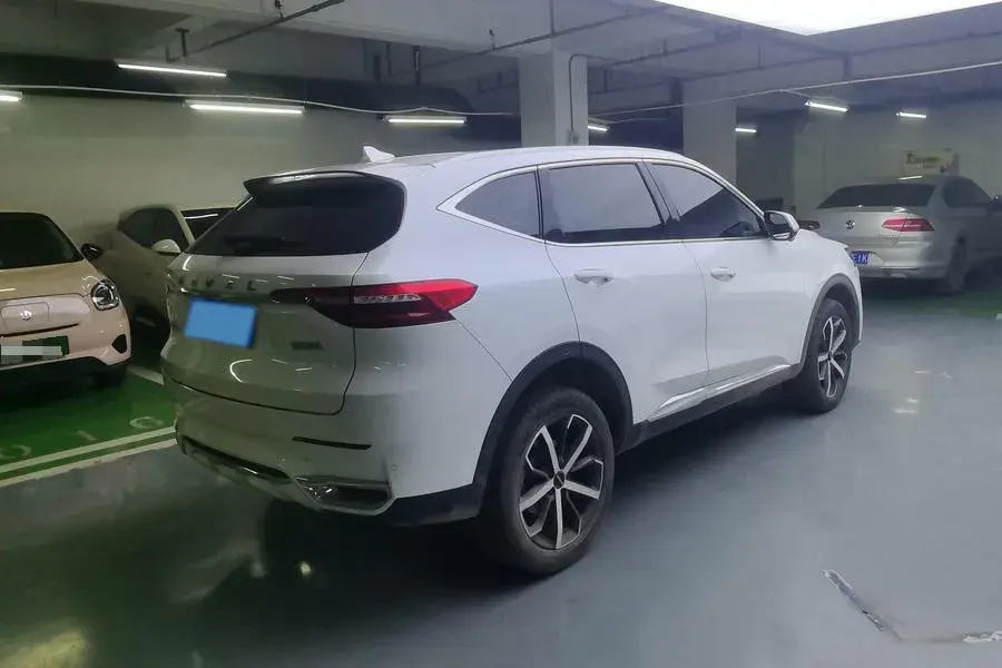 2021 HAVAL F7 thumbnail 2