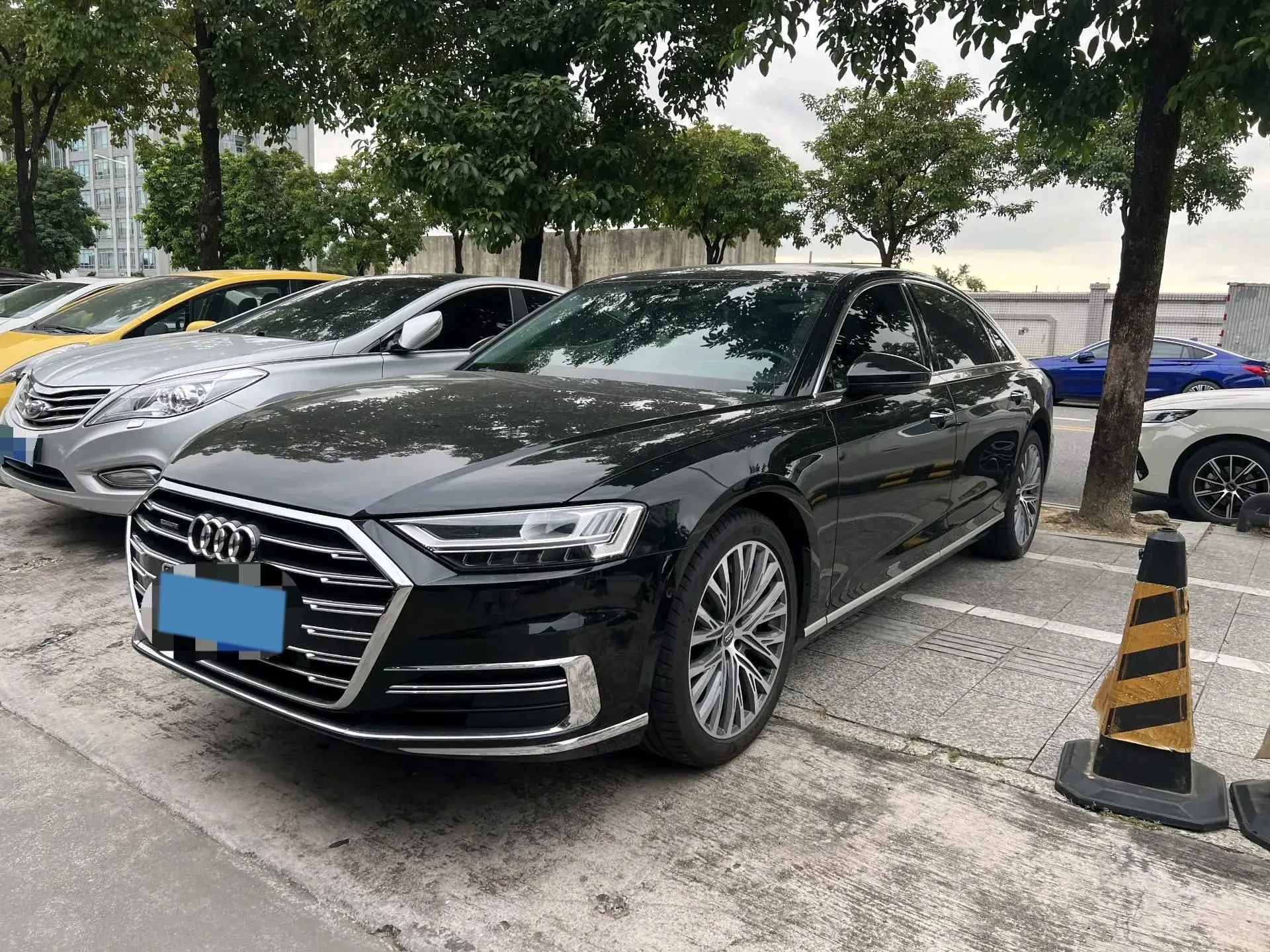 2019 AUDI A8 view 1