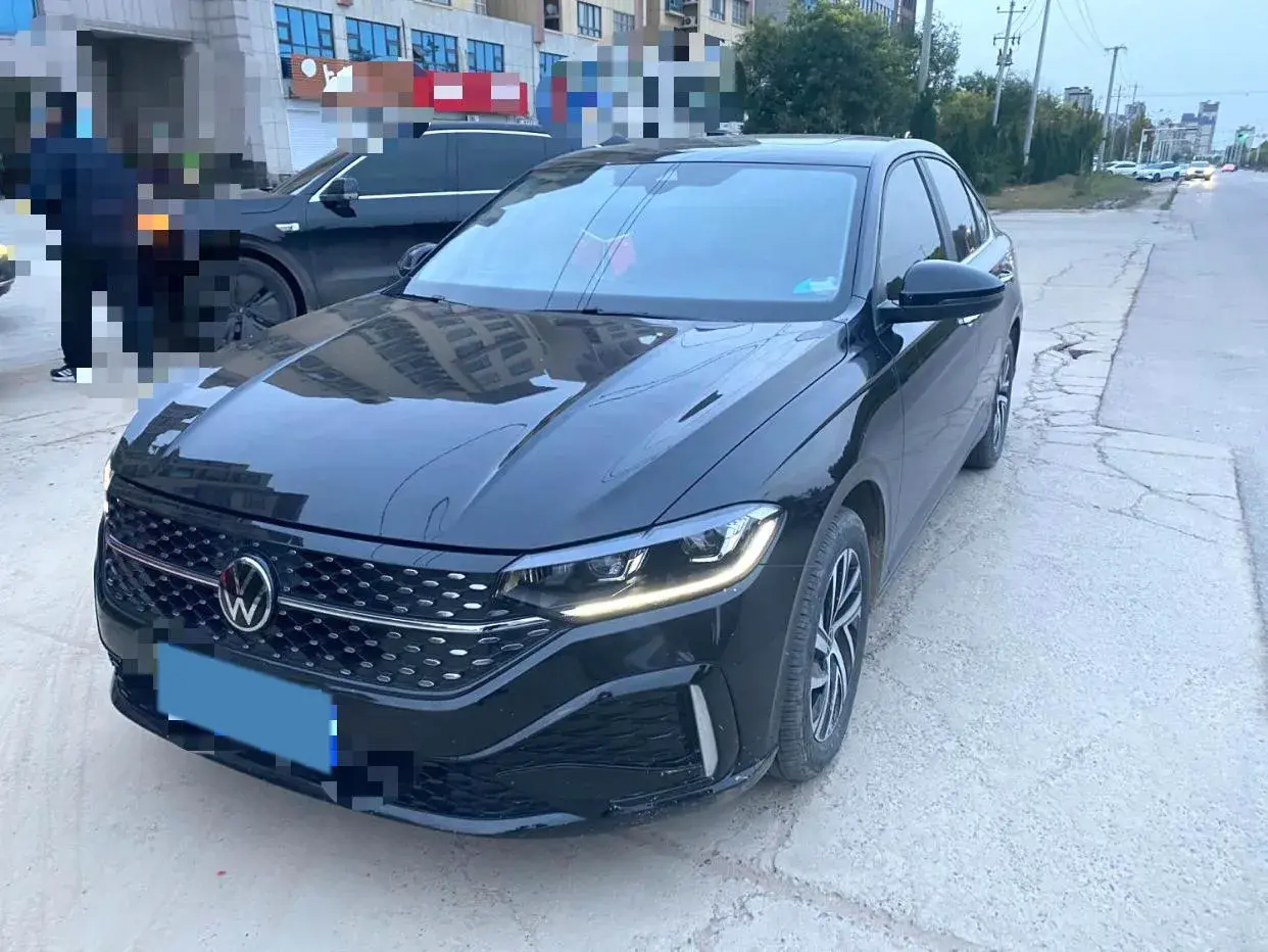 2024 VOLKSWAGEN LAVIDA view 1