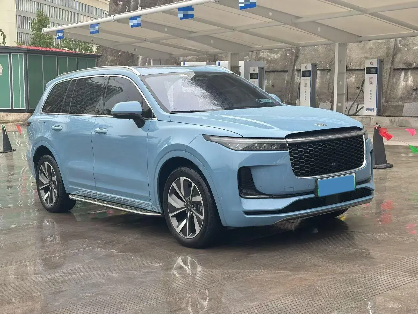 2021 LI ONE thumbnail 3