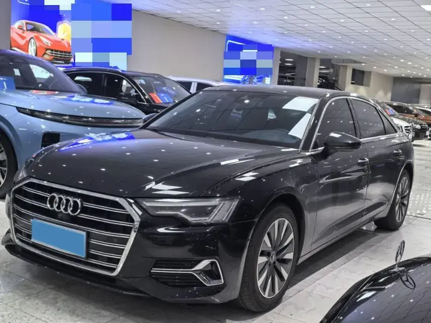 2023 AUDI A6L view 1