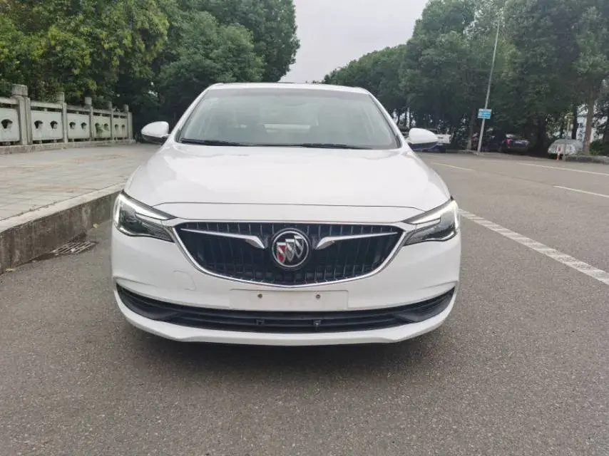 2020 BUICK REGAL thumbnail 2