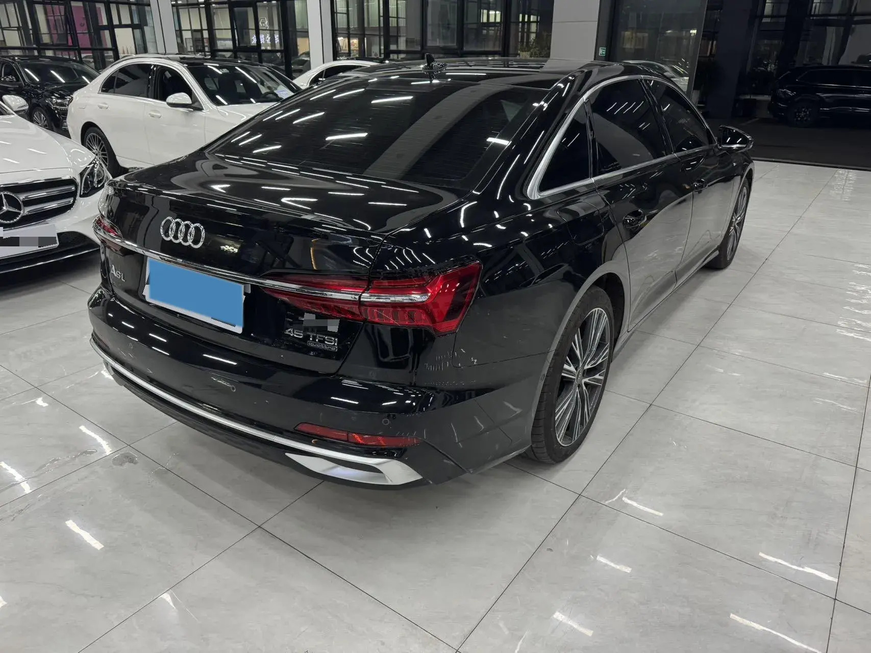 2025 AUDI A6L thumbnail 3