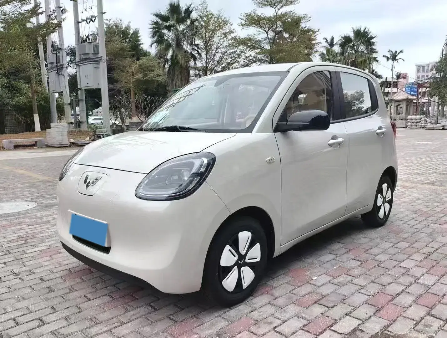 2025 WULING HONGGUANG view 1