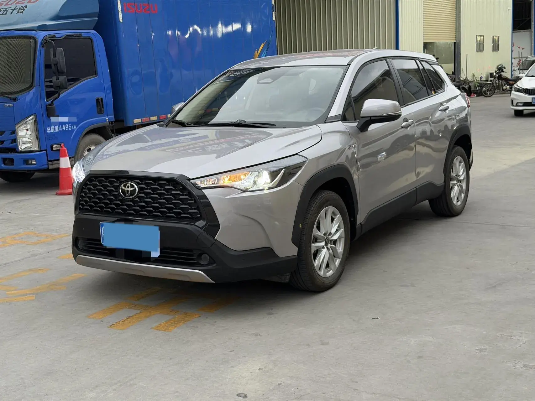 2024 TOYOTA COROLLA view 1