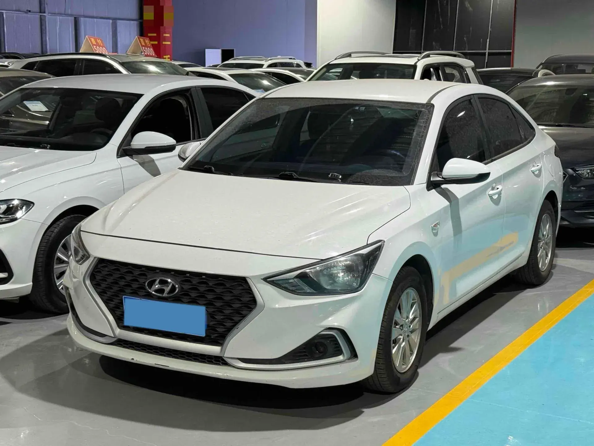 2017 HYUNDAI CELESTA view 1