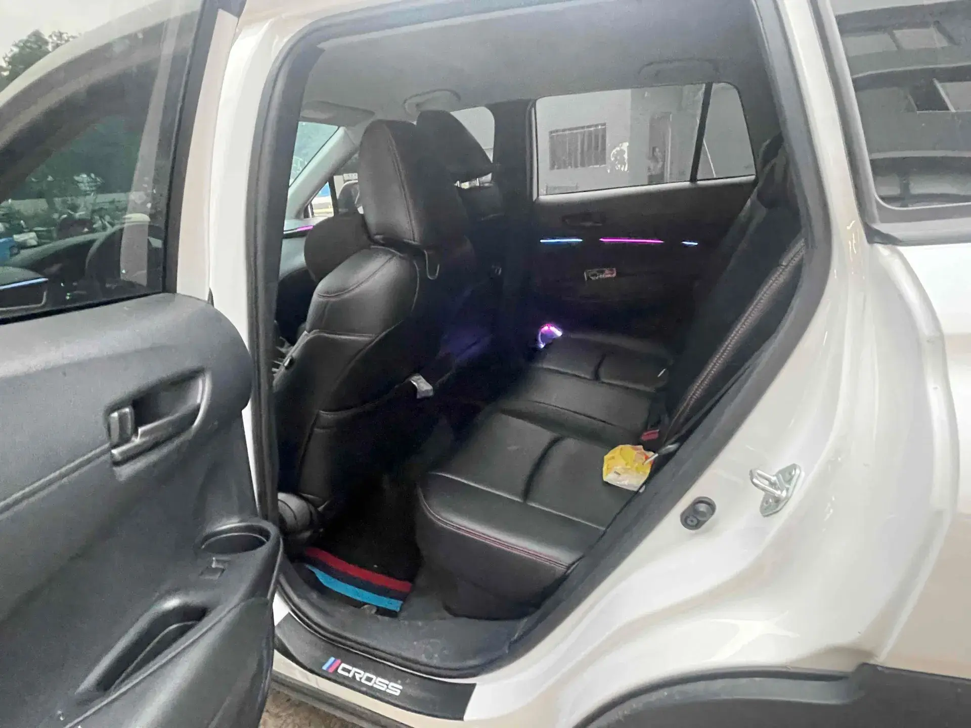 2024 TOYOTA COROLLA thumbnail 3