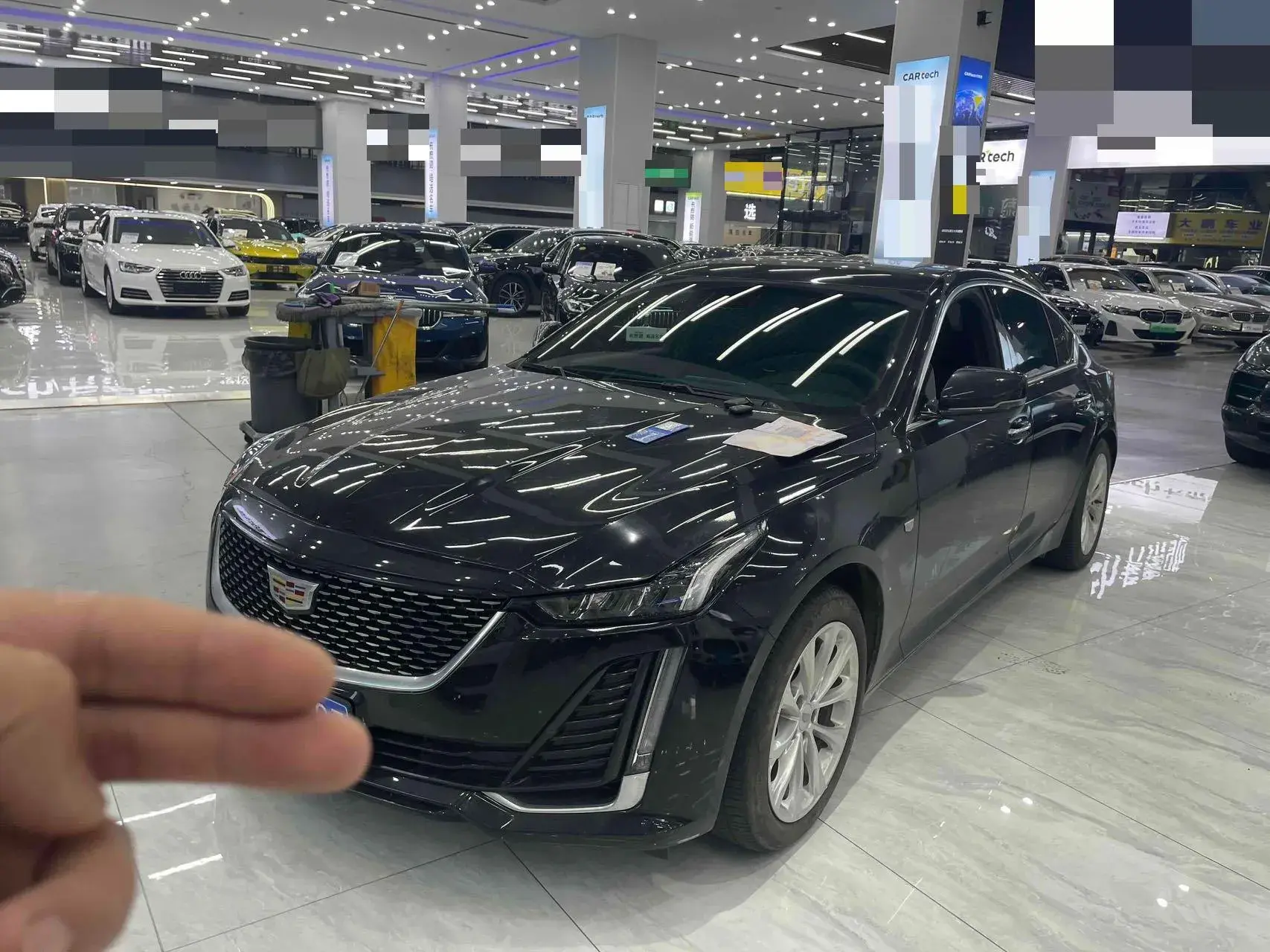 2022 CADILLAC CT5 view 1