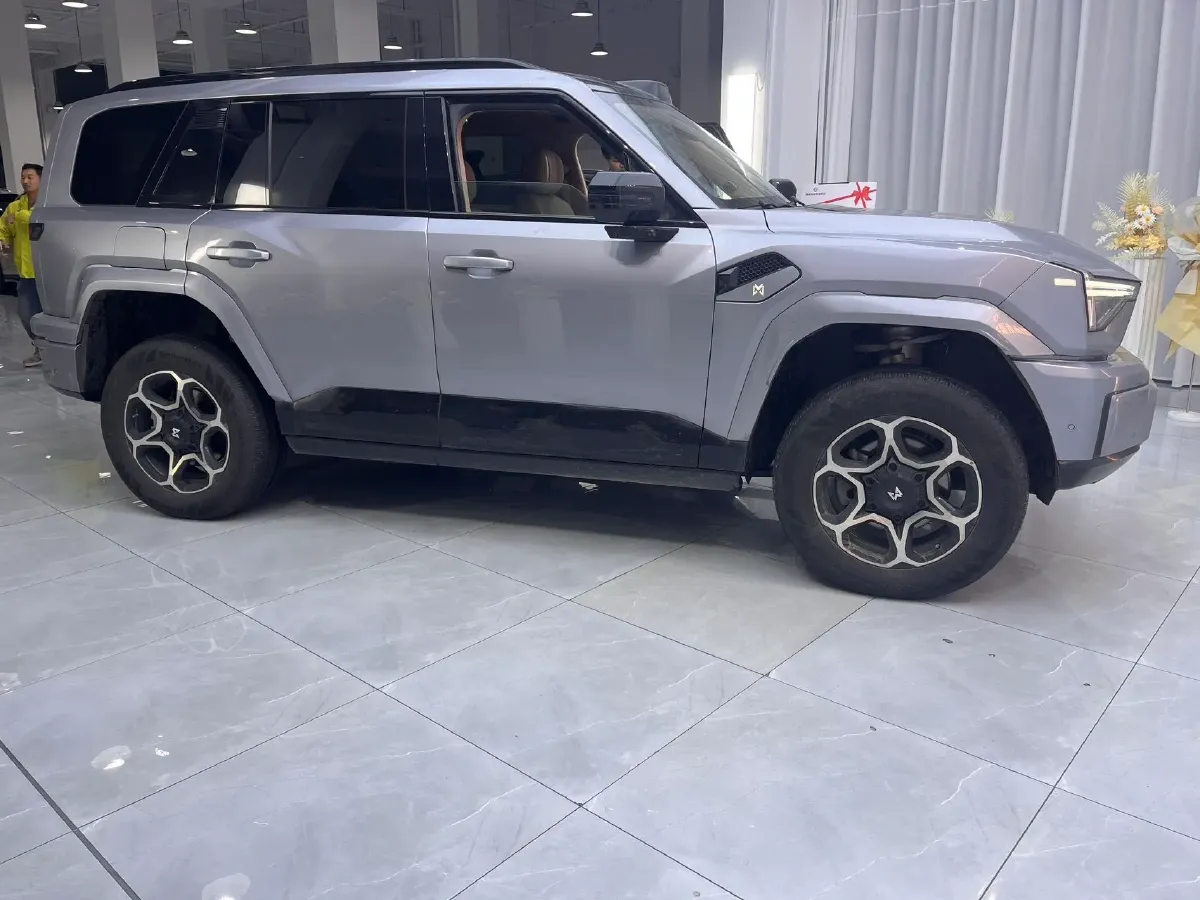 2025 M Hero WarriorM817 1.5T 197HP L4 2DHT PHEV,autocango,china used car exporter,china ev exporter,chinese used car exporter,chinese used ev exporter