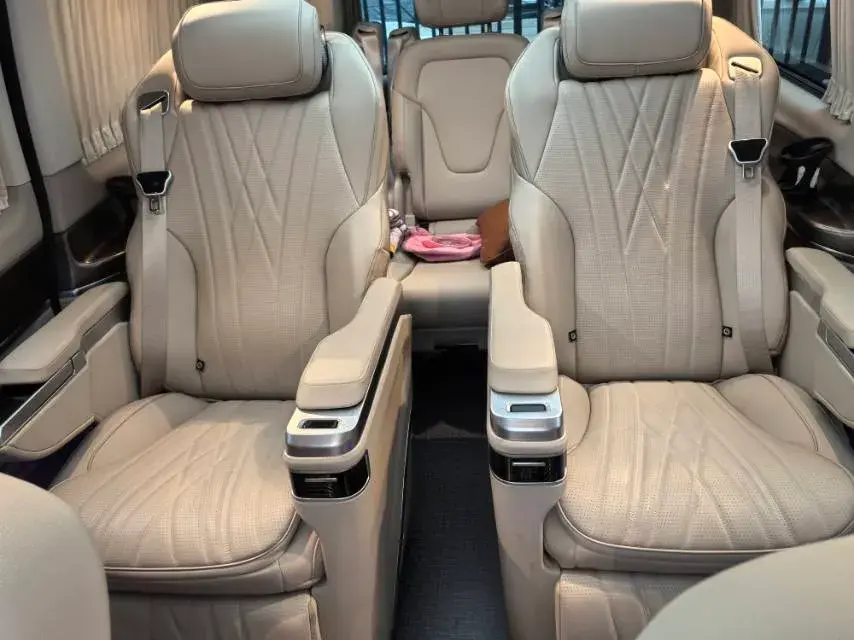 2024 MERCEDES-BENZ V thumbnail 4