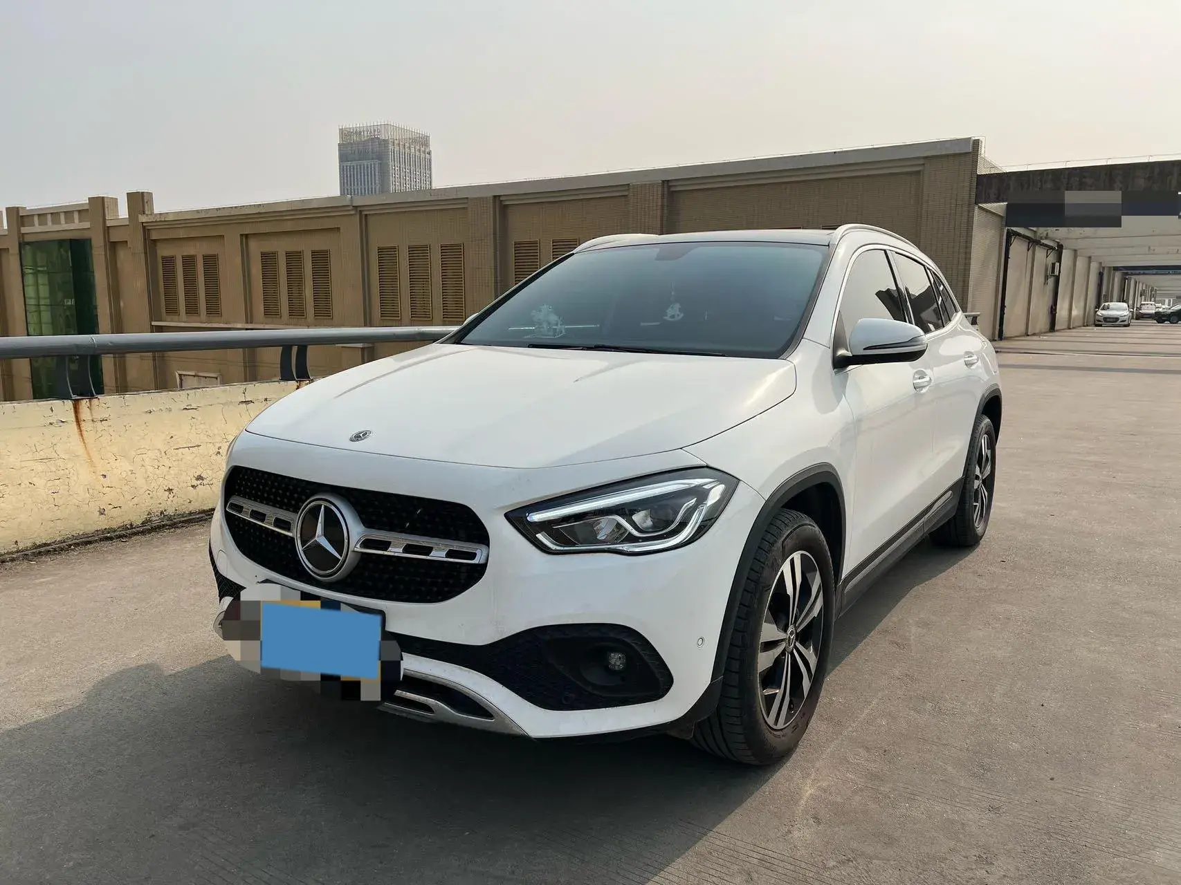 2020 MERCEDES-BENZ GLA view 1