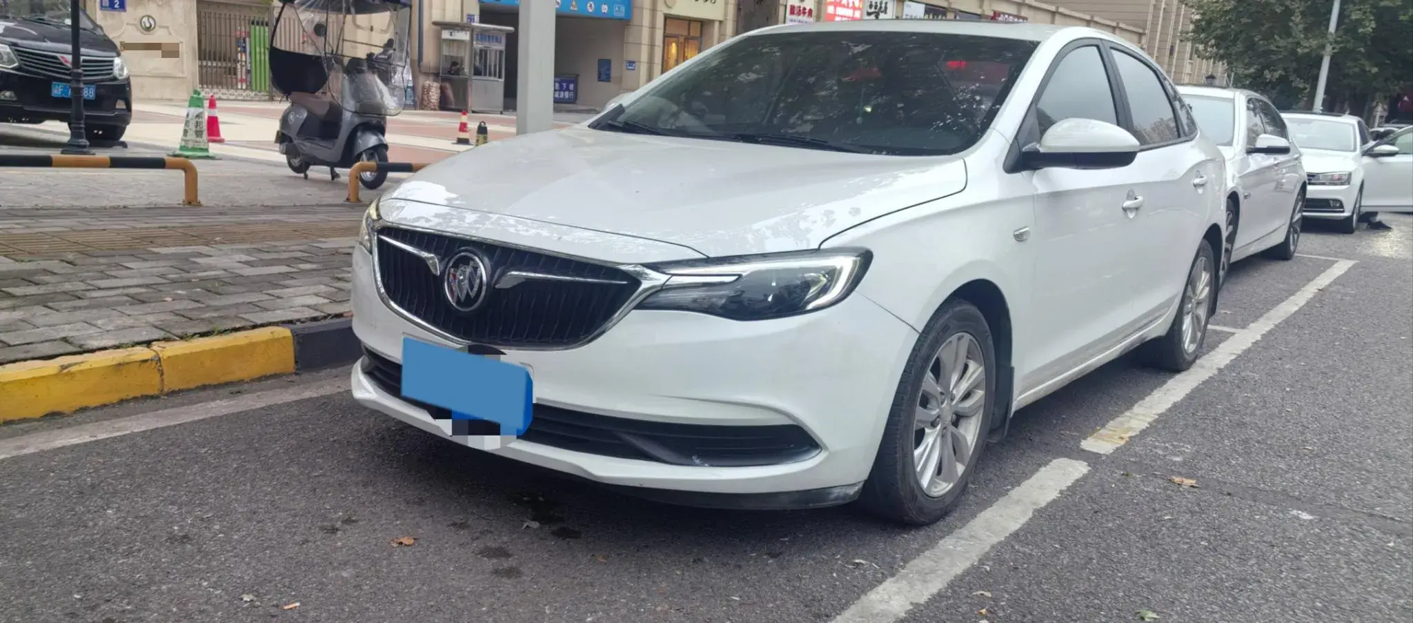 2020 BUICK REGAL view 1