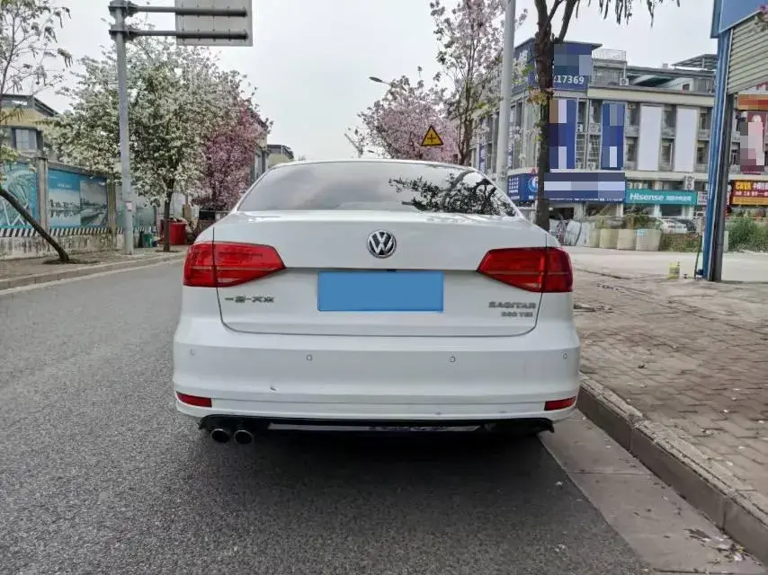 2018 VOLKSWAGEN SAGITAR thumbnail 3