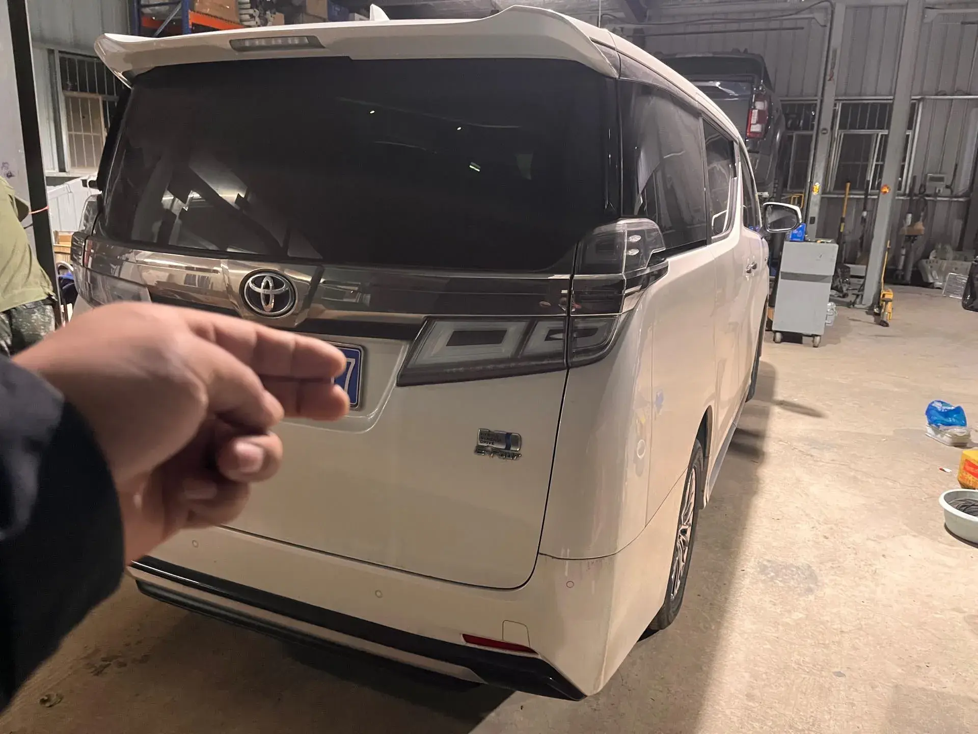 2021 TOYOTA VELLFIRE thumbnail 4