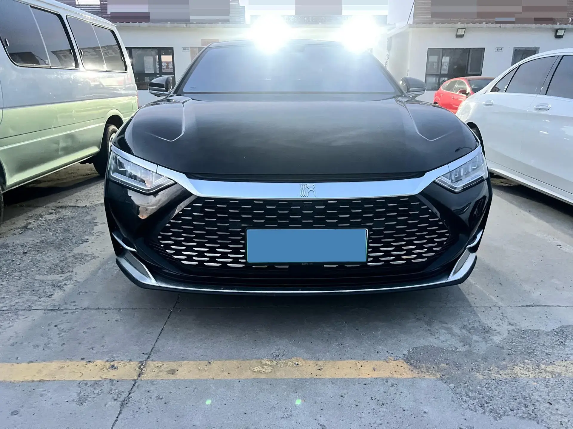 2020 BYD HAN thumbnail 2