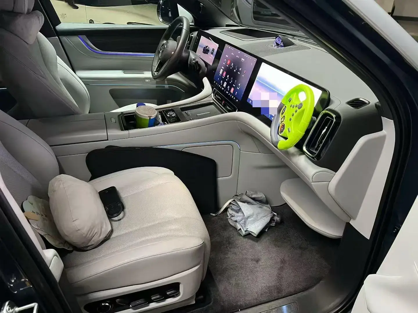 2024 AITO AITO thumbnail 4