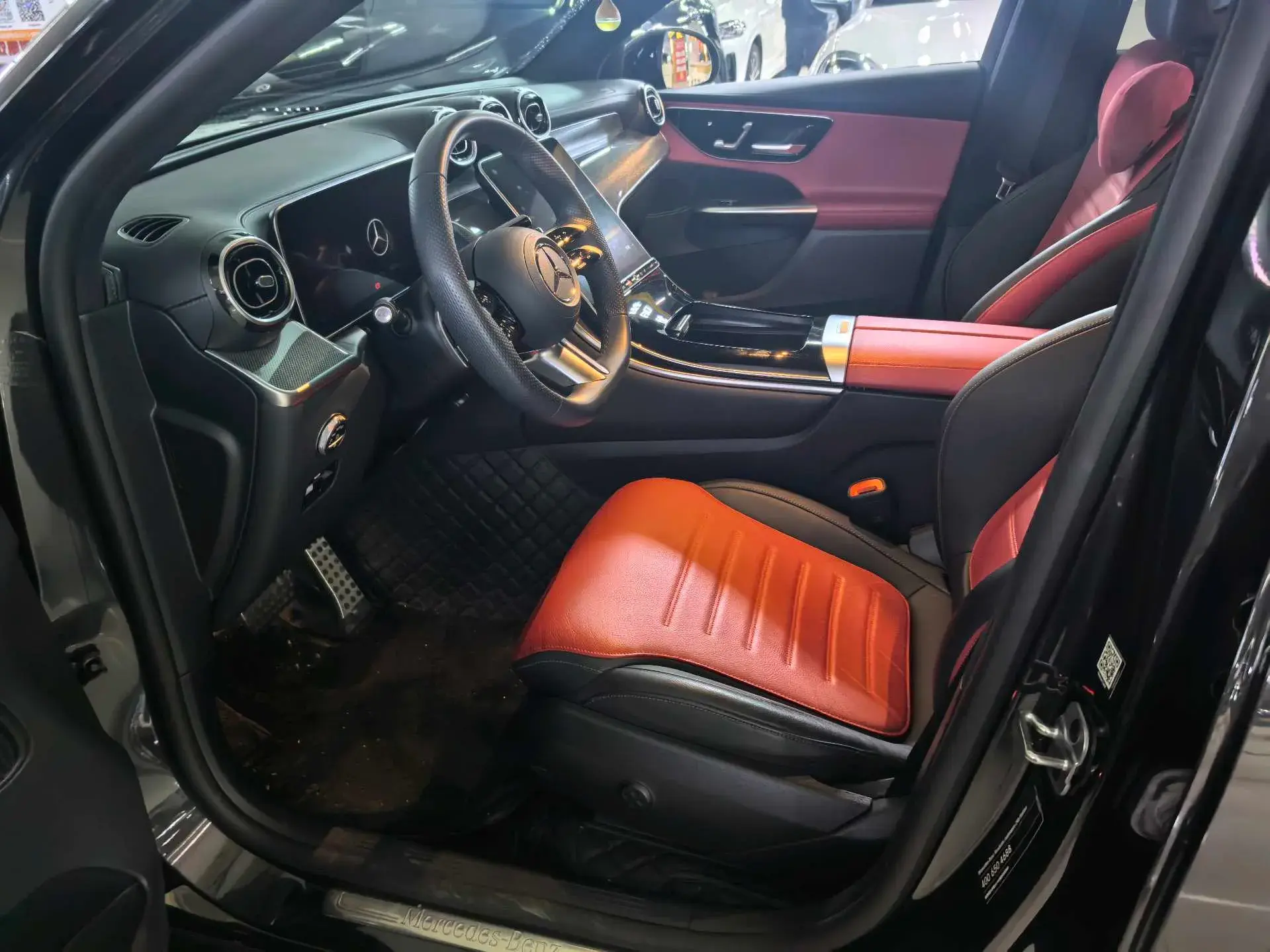 2024 MERCEDES-BENZ GLC thumbnail 3