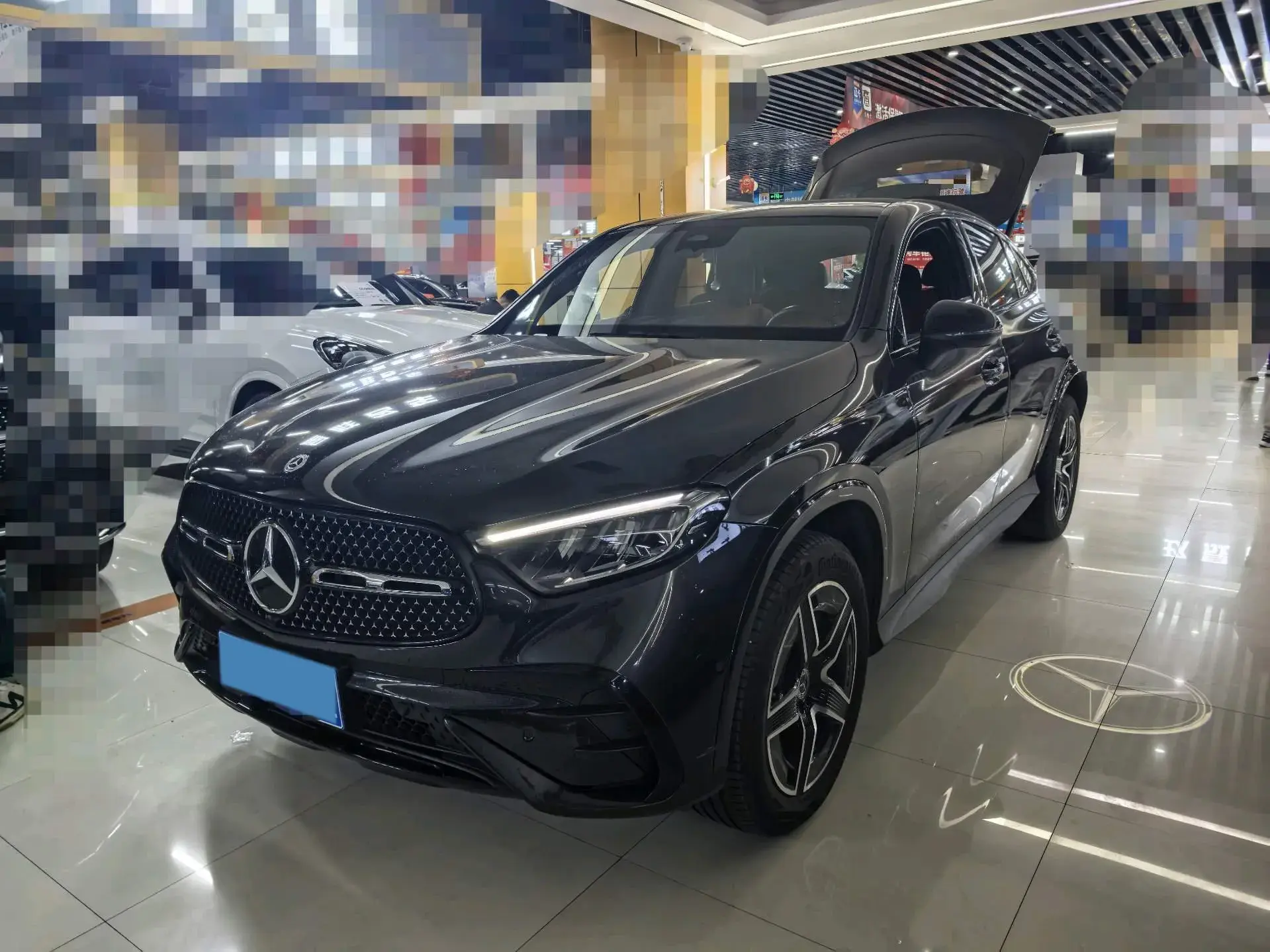 2024 MERCEDES-BENZ GLC view 1