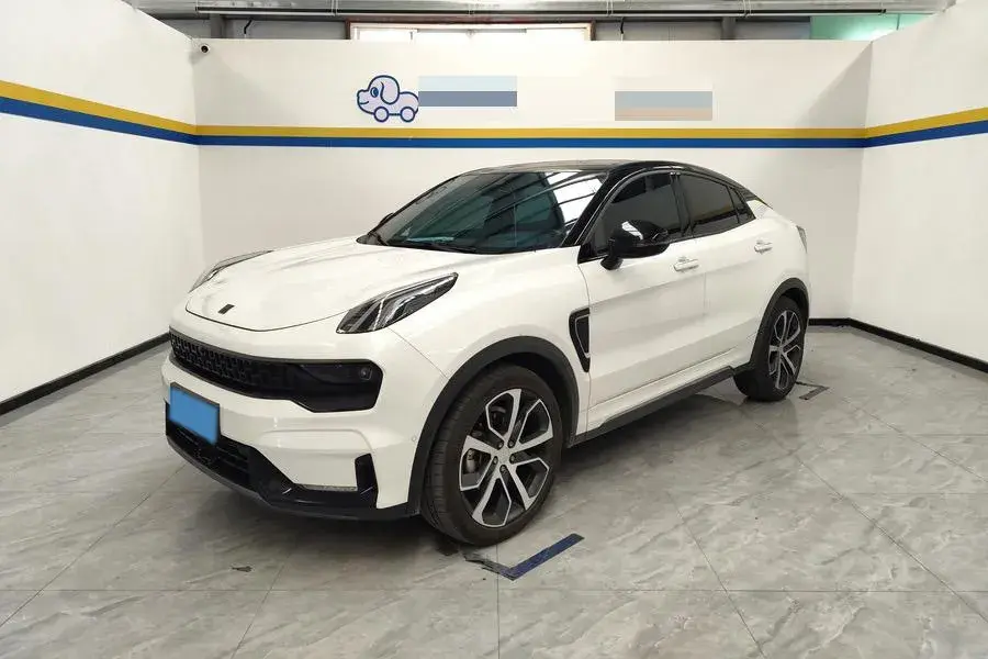 2022 LYNK&CO 05 view 1