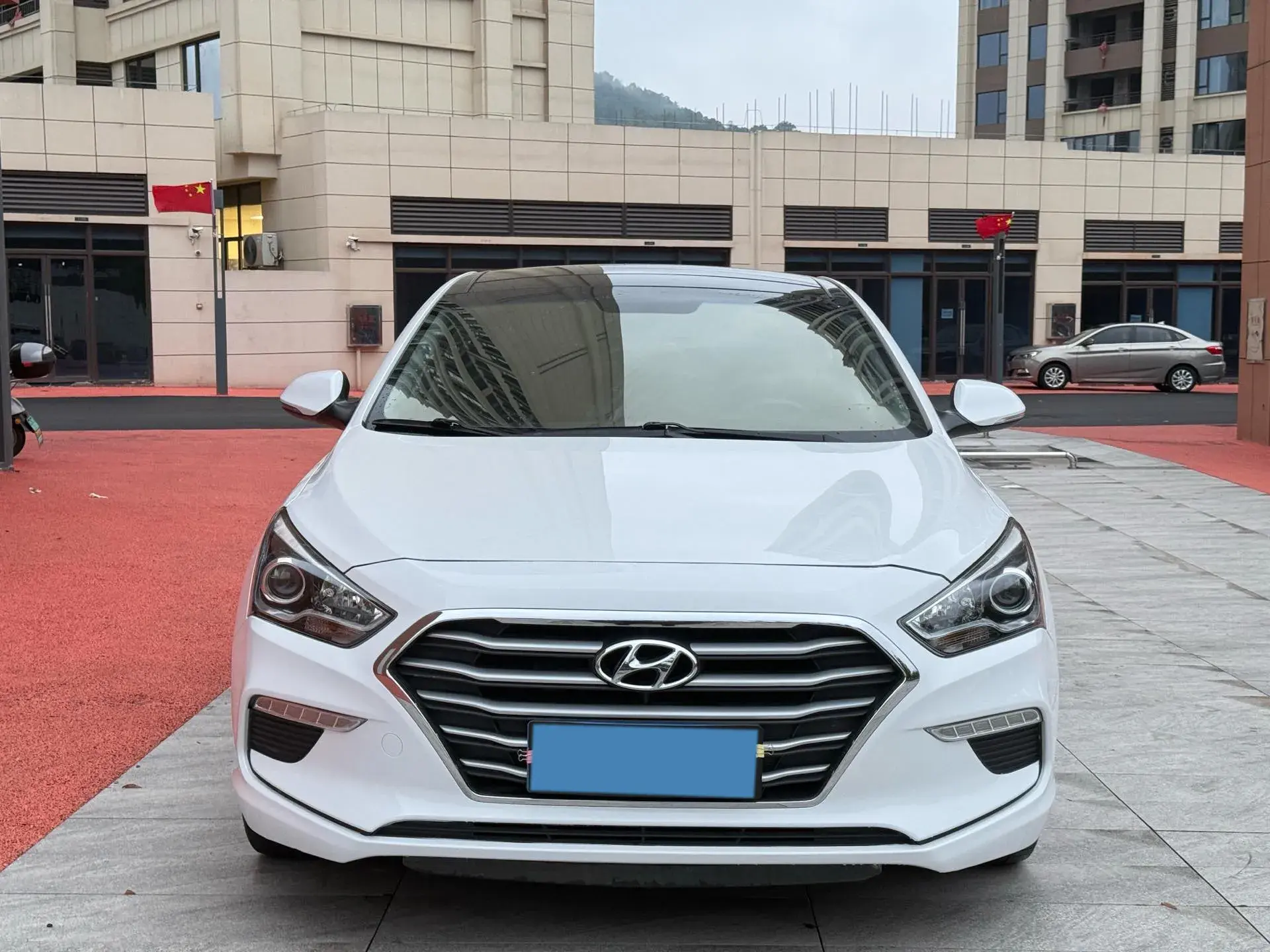2019 HYUNDAI MISTRA thumbnail 2