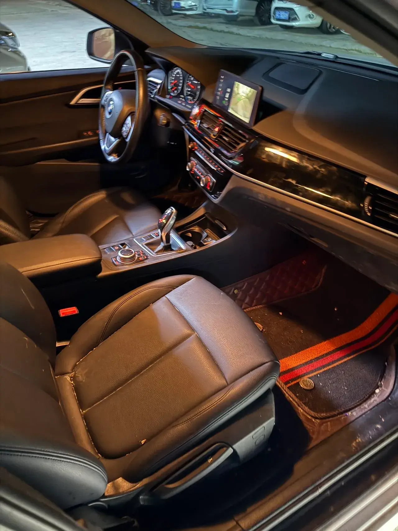 2021 BMW 1 thumbnail 4