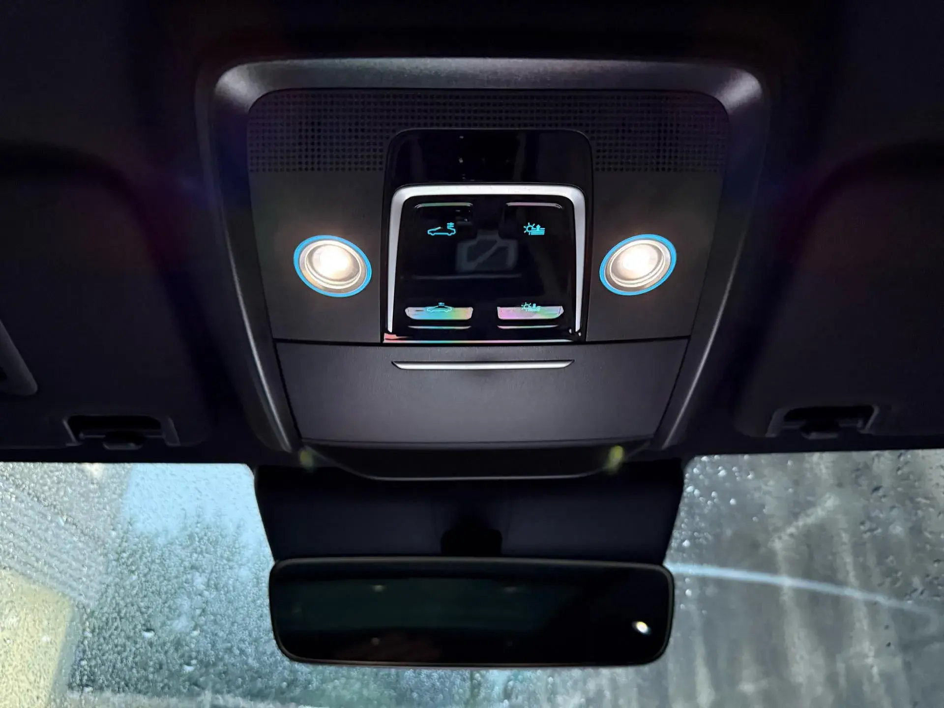 2024 BYD SONG thumbnail 4