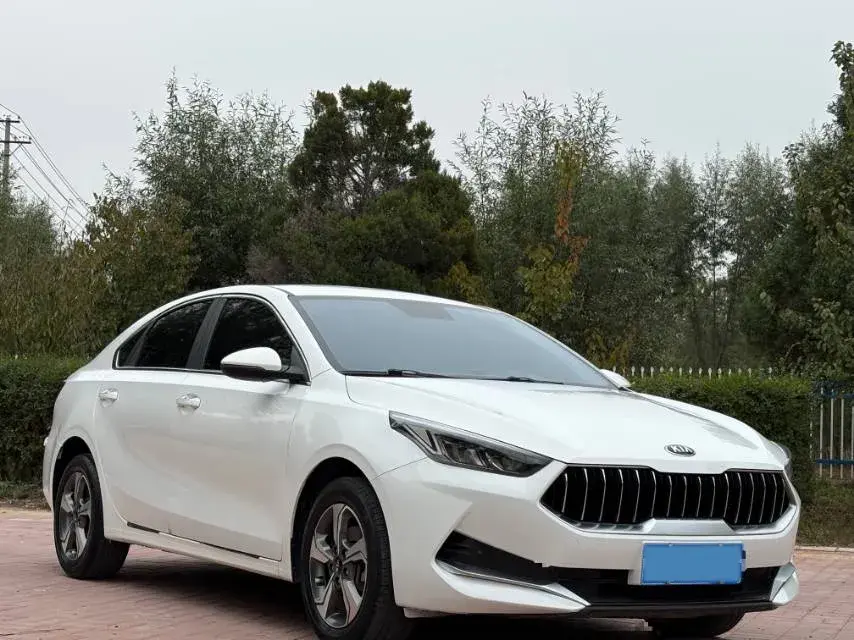 2019 KIA K3 thumbnail 2