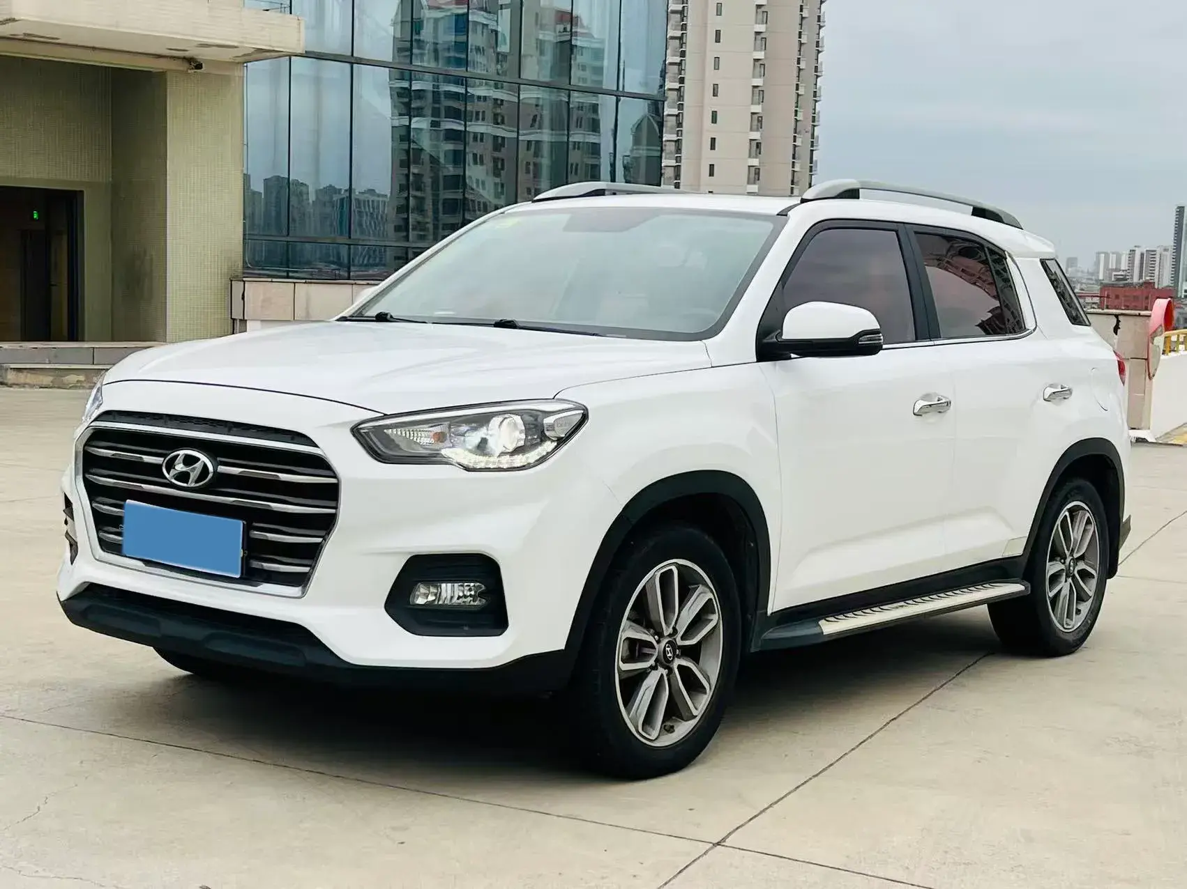 2019 HYUNDAI IX35 view 1