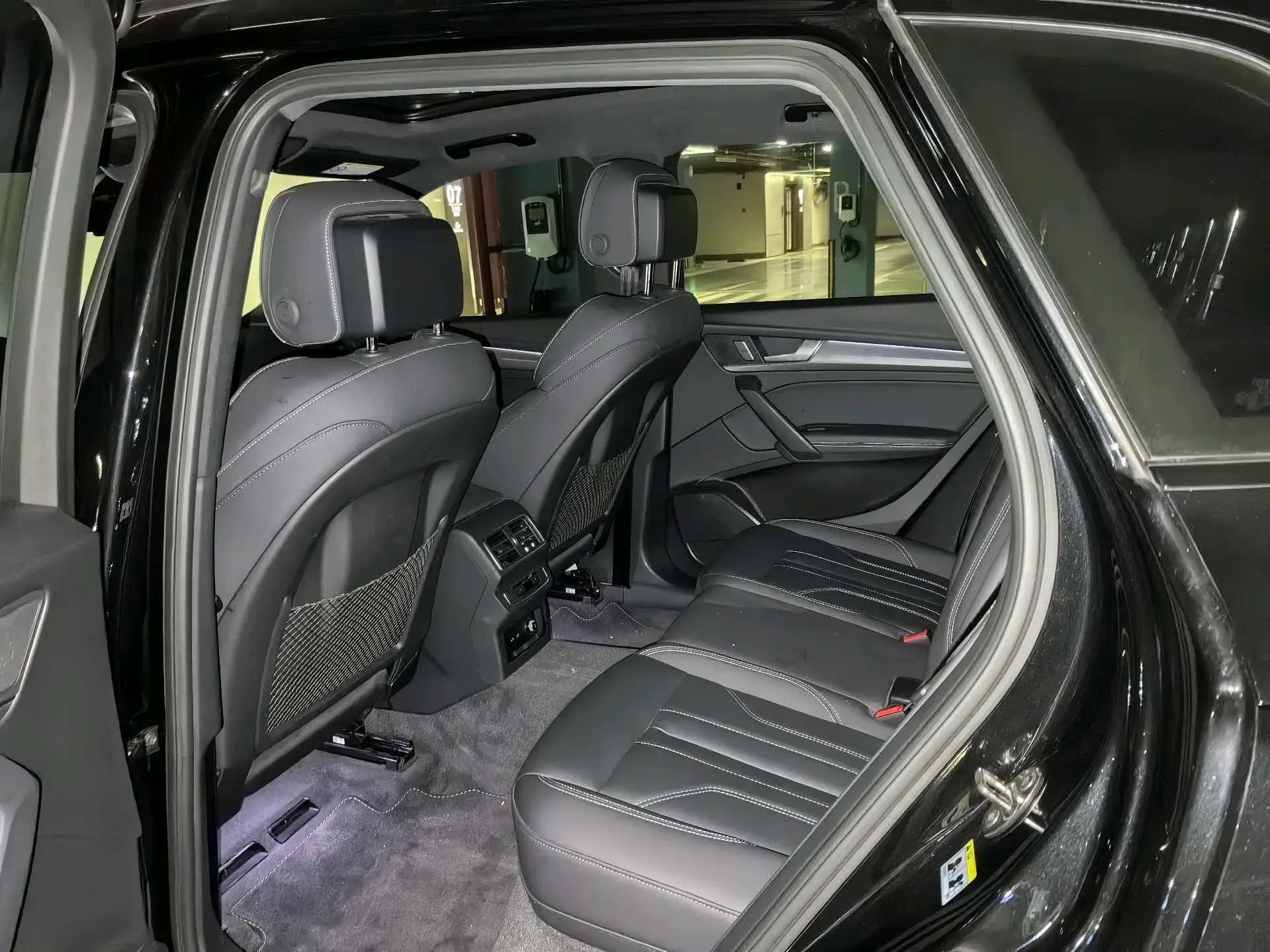 2023 AUDI Q5L thumbnail 3