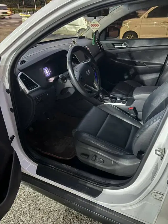 2015 HYUNDAI TUCSON thumbnail 2