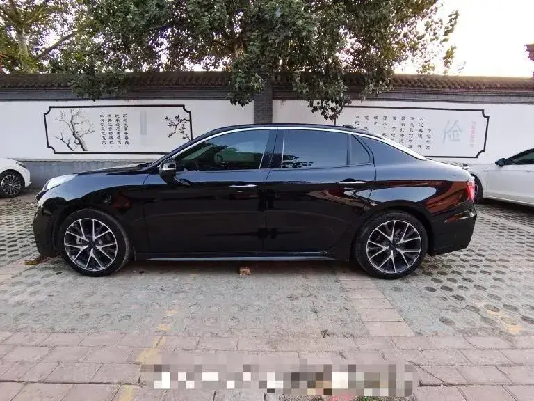 2020 LYNK&CO 03 thumbnail 4