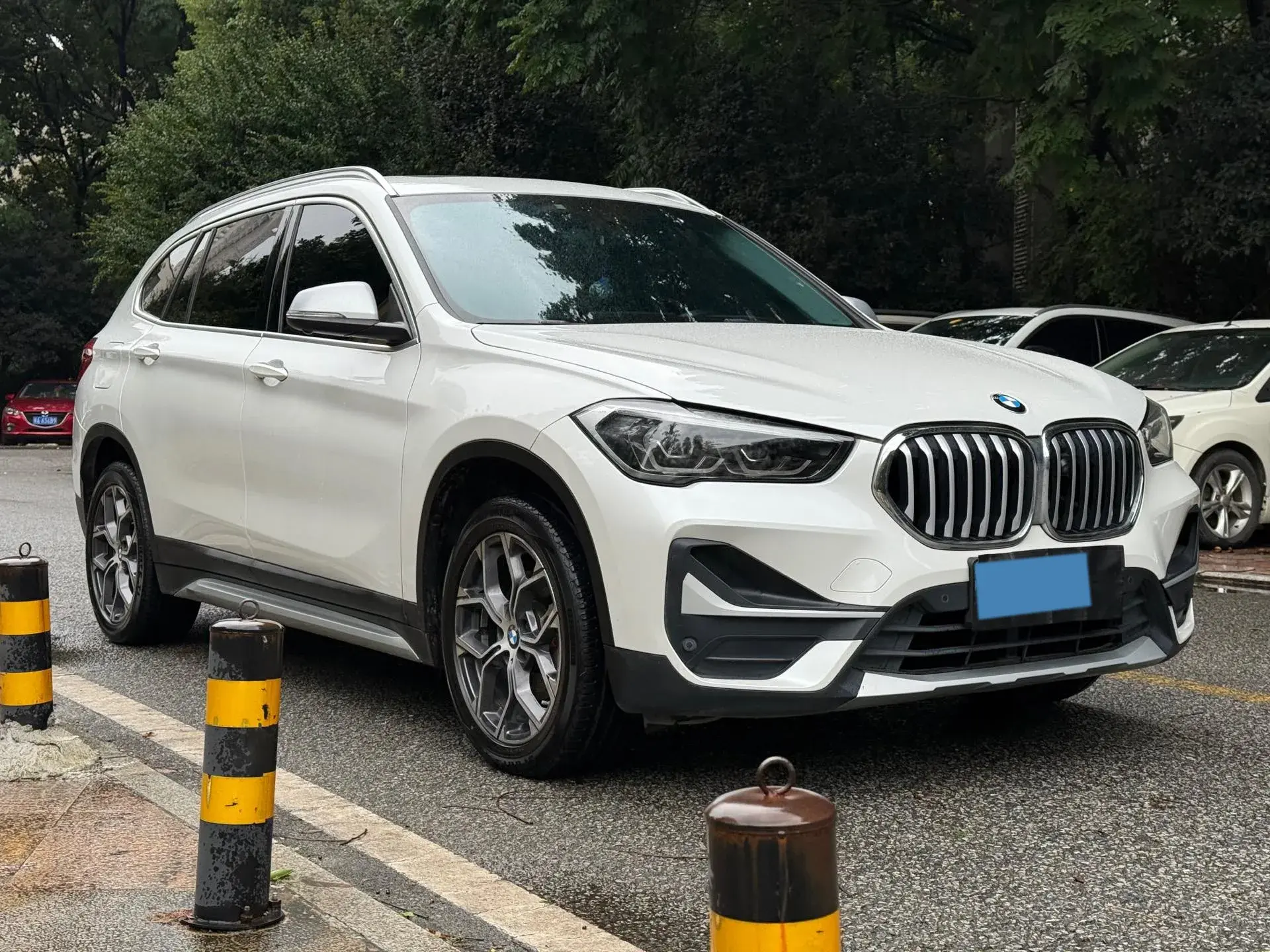 2021 BMW X1 thumbnail 2